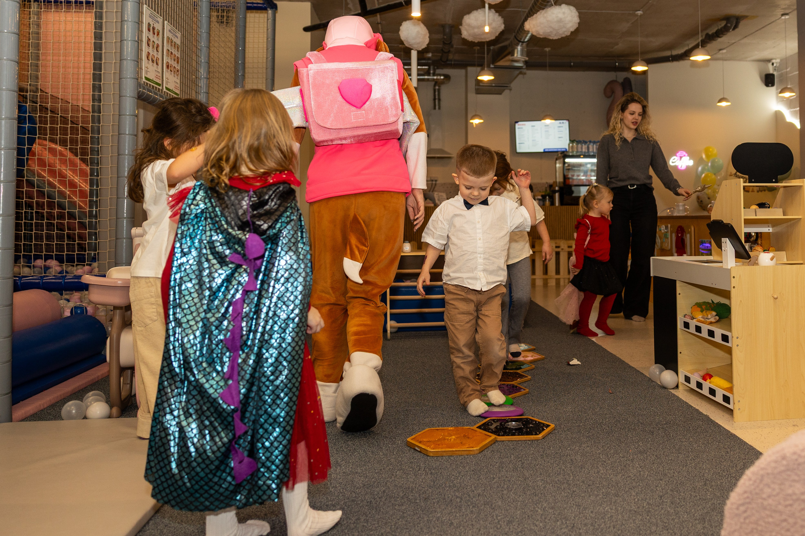 День рождения Артёма 24 января 2026 года. Семейный и детский фотограф в Варшаве Мила Бобровская