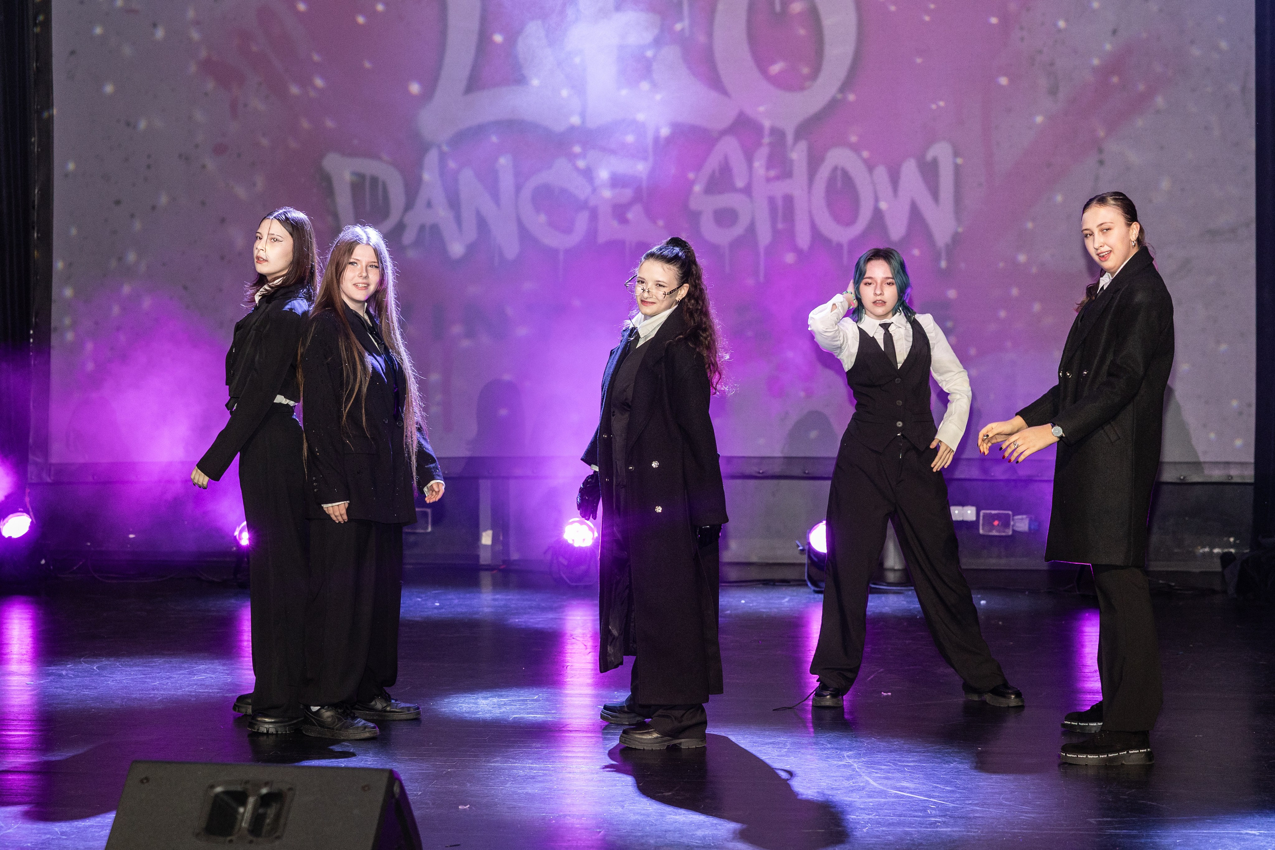 LEO DANCE SHOW WINTER 2025. Семейный и детский фотограф в Варшаве Мила Бобровская