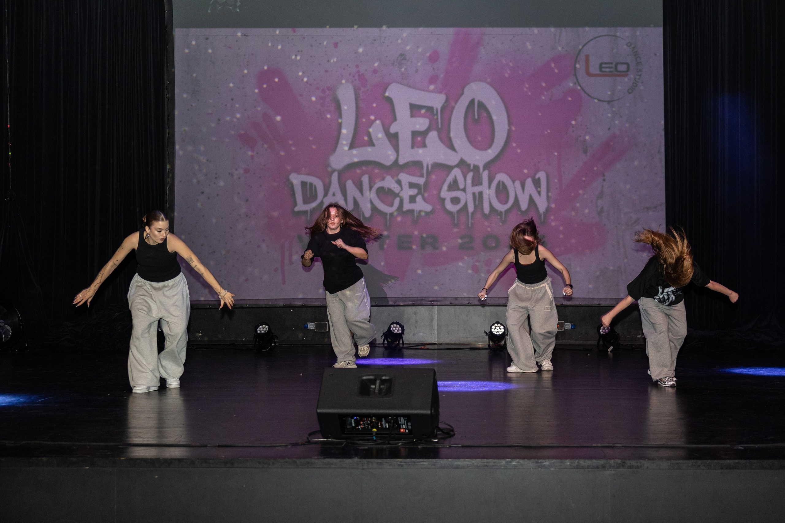 LEO DANCE SHOW WINTER 2025. Семейный и детский фотограф в Варшаве Мила Бобровская