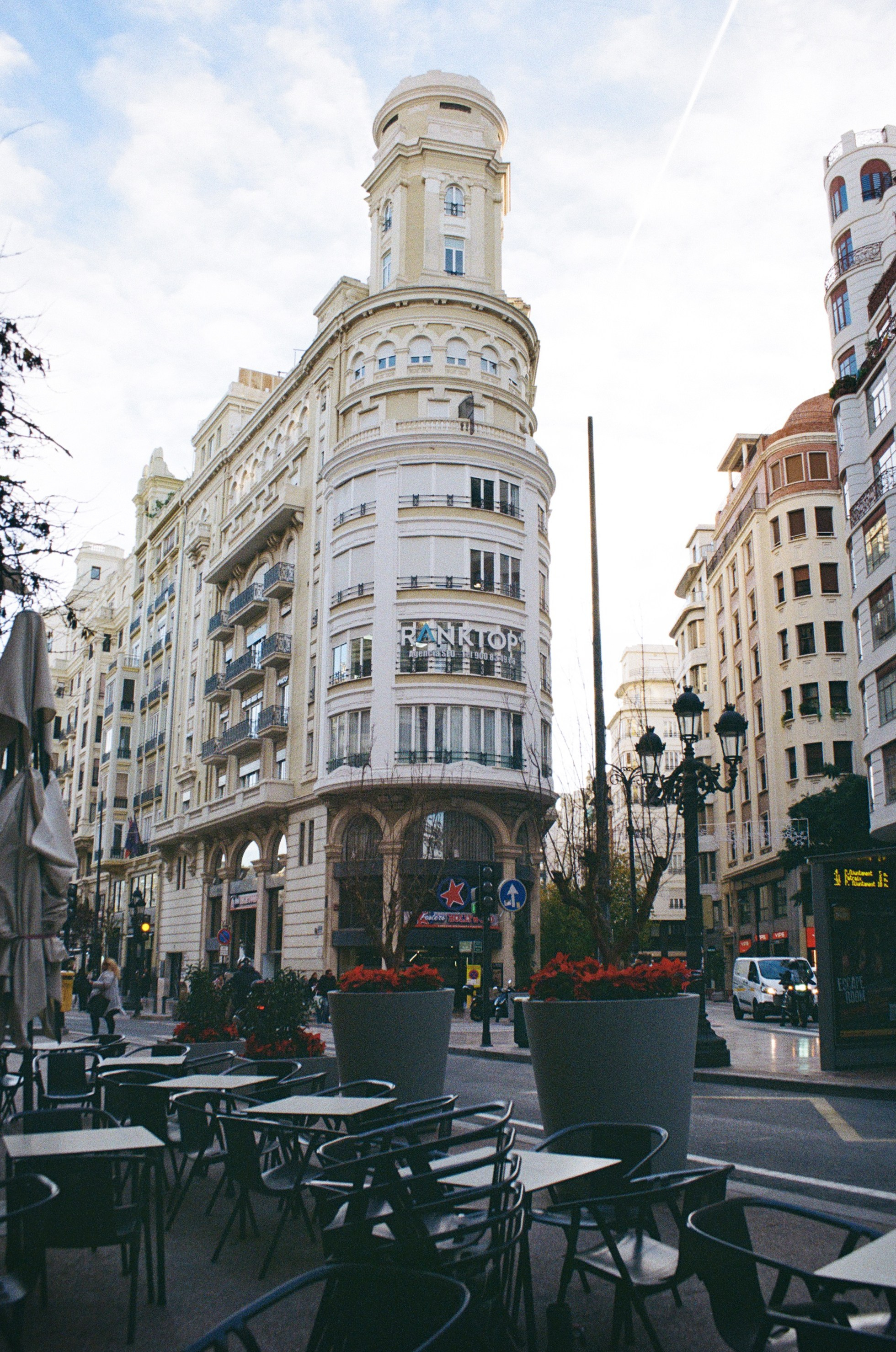 Valencia — Ein fotografischer Spaziergang durch Licht und Weite. Hochzeitsgeschichten – Professionelle Hochzeitsfotografie & Videografie in Deutschland, Italien, Spanien und ganz Europa