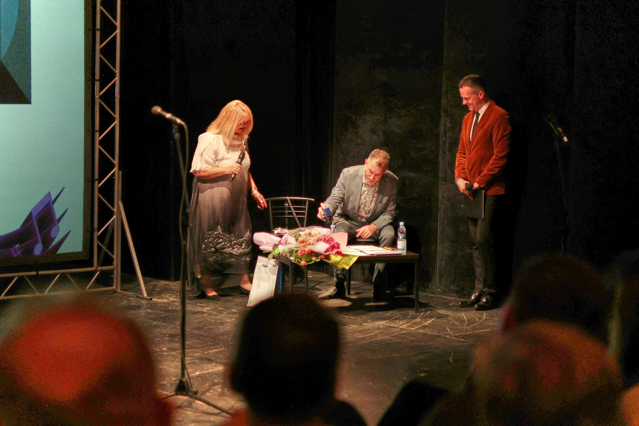 8 journalistic charity concert in Kyiv. Photographer, photo artist Alena Novgorodtseva