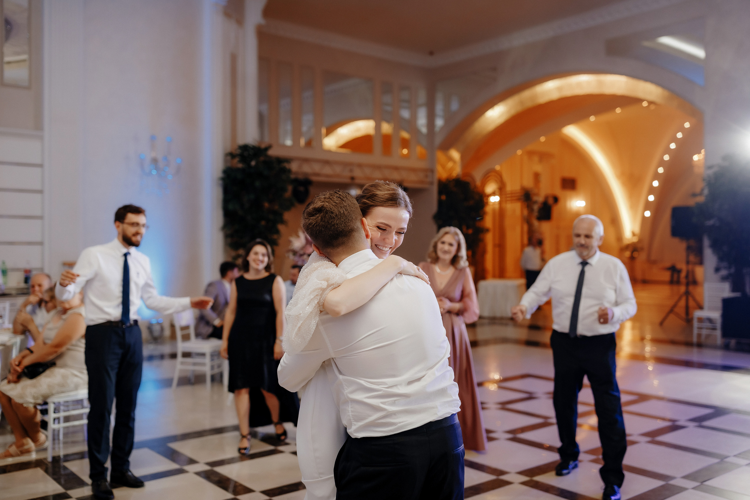 Între noi e dragoste. Servicii Foto Video în Chișinău și Europa ID-Brothers