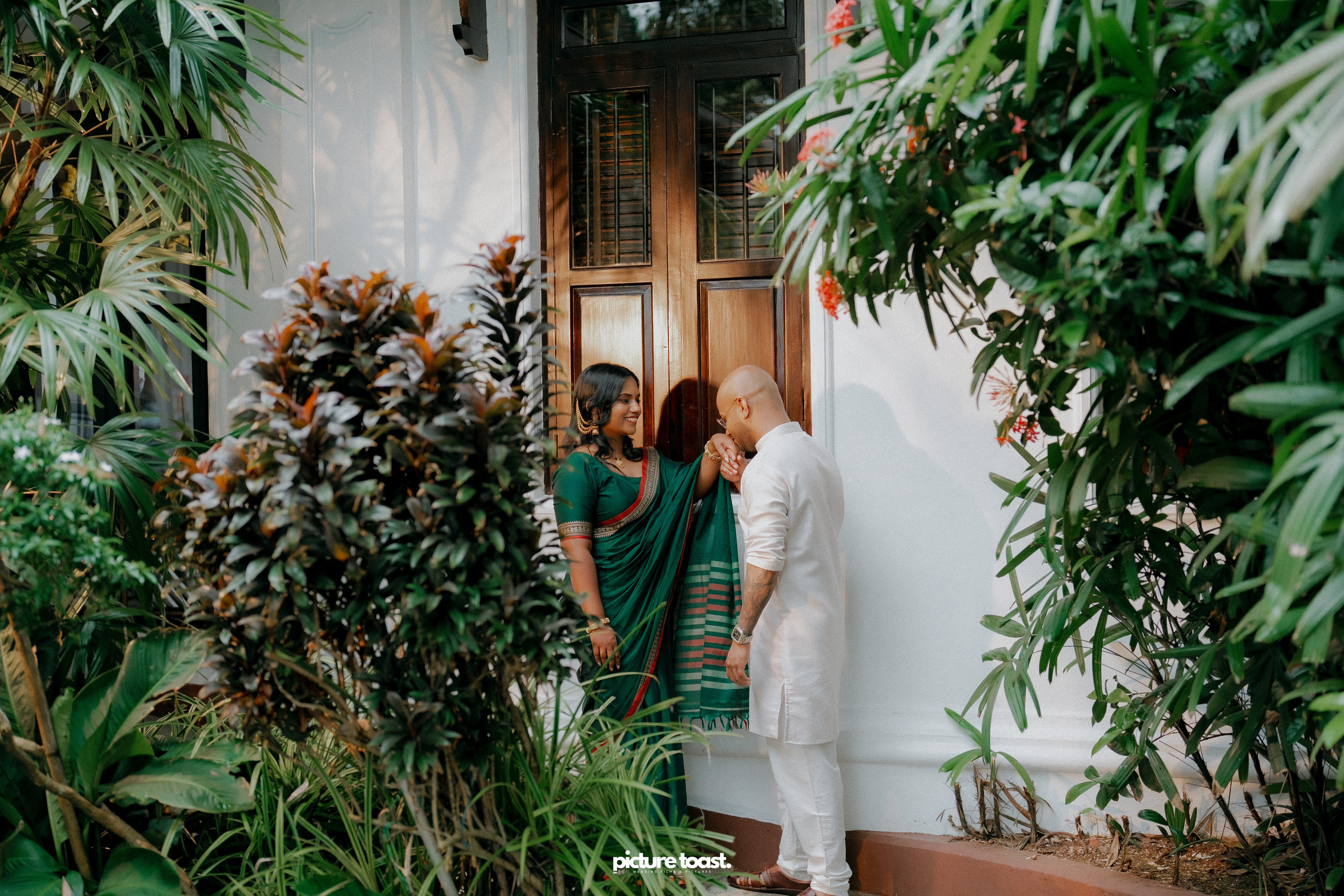 Vishnu & Anusree Prewedding!. Fine art Wedding Photographers in India & Canada