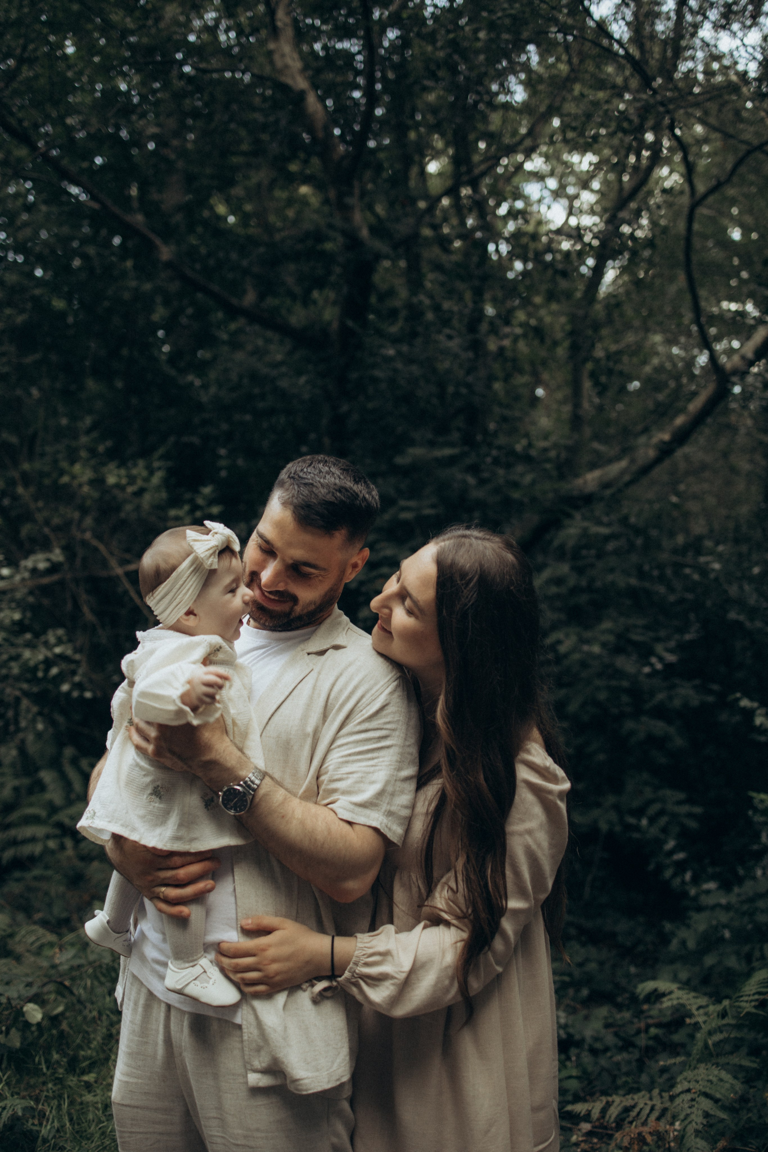 Pergola gardens. Photographer in Milton Keynes, Northampton & London — Wedding, Family & Portrait Photography