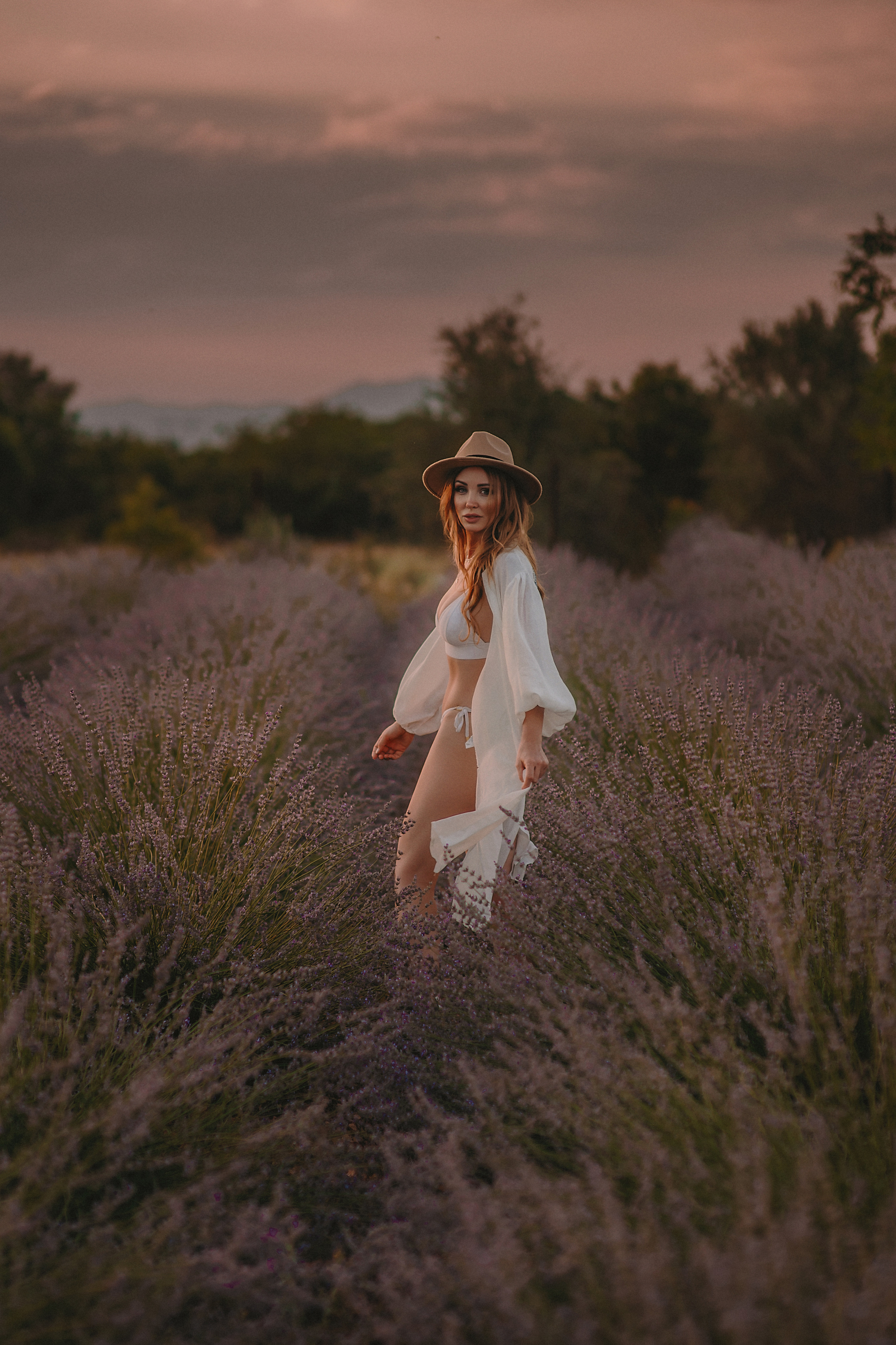 Фотосессия в Анталии в лаванде. Фотограф в Анталии (Турция) Ева Сэрт