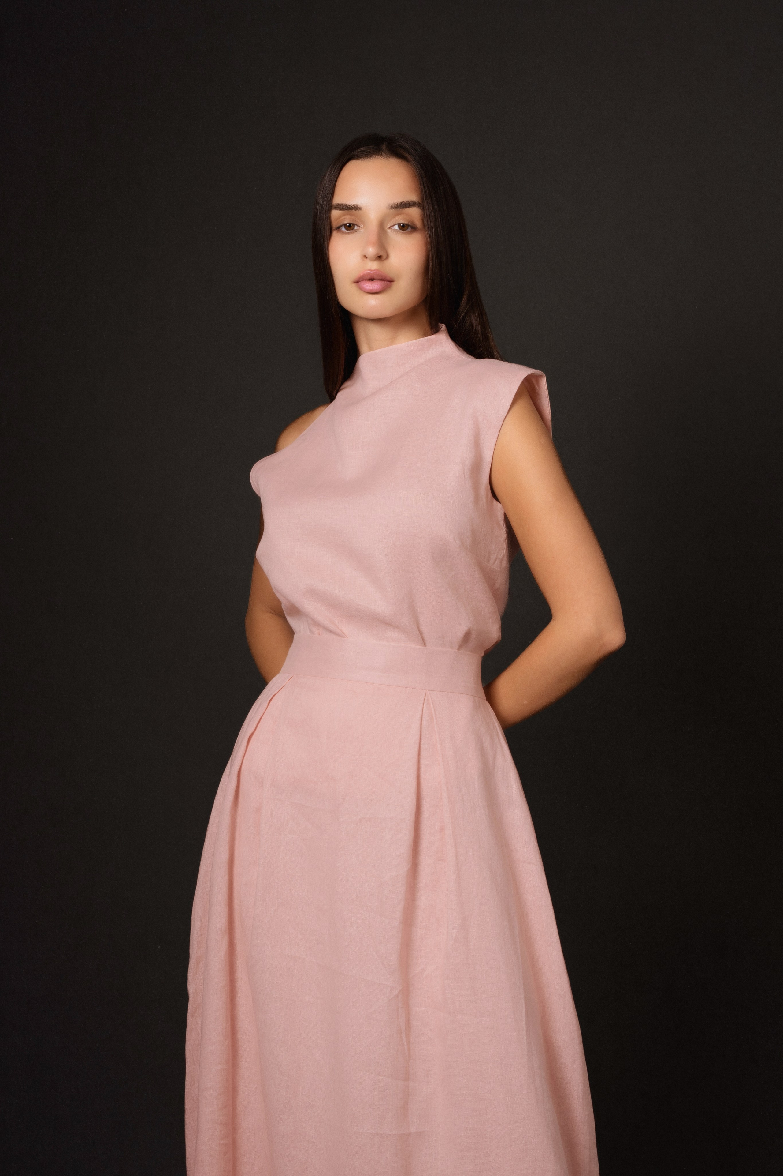 E-COMMERCE FASHION. “Thoughtfully built. Beautifully aligned.”