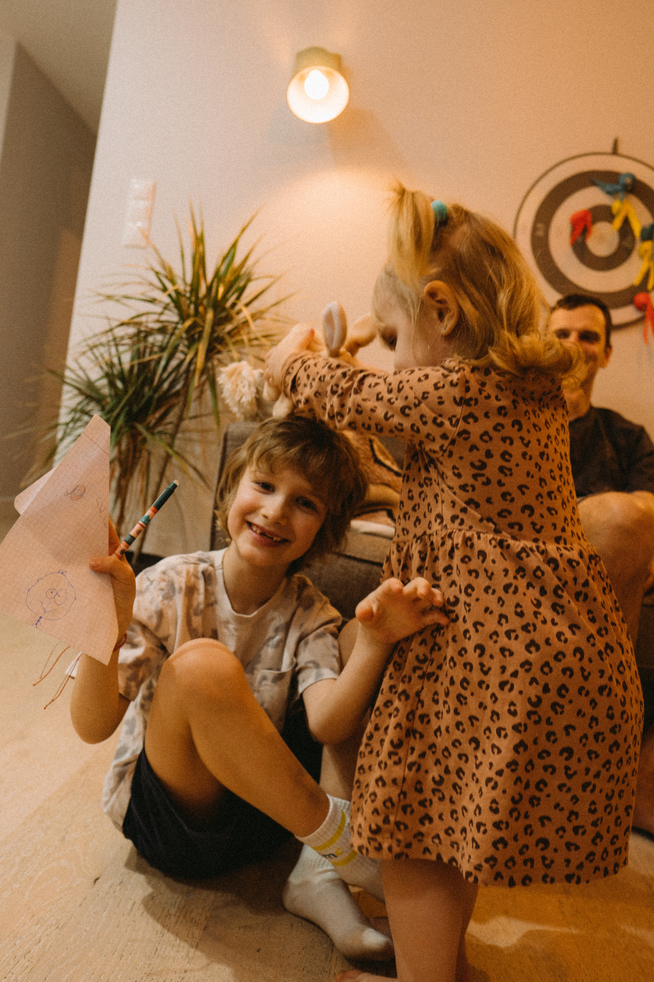 Day in my childhood. Family photographer in Warsaw Sasha Zenzina