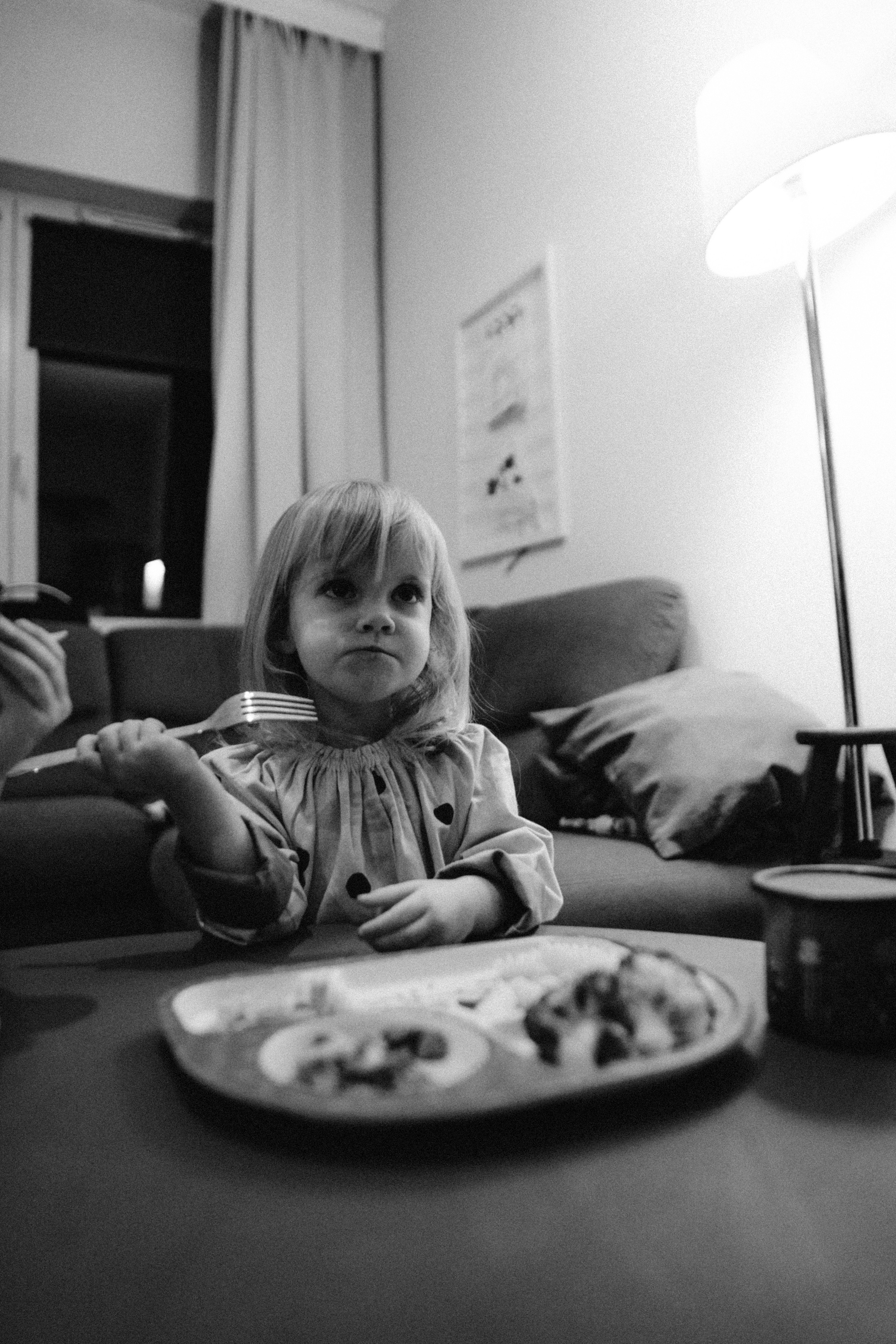 Home is where you are. Family photographer in Warsaw Sasha Zenzina