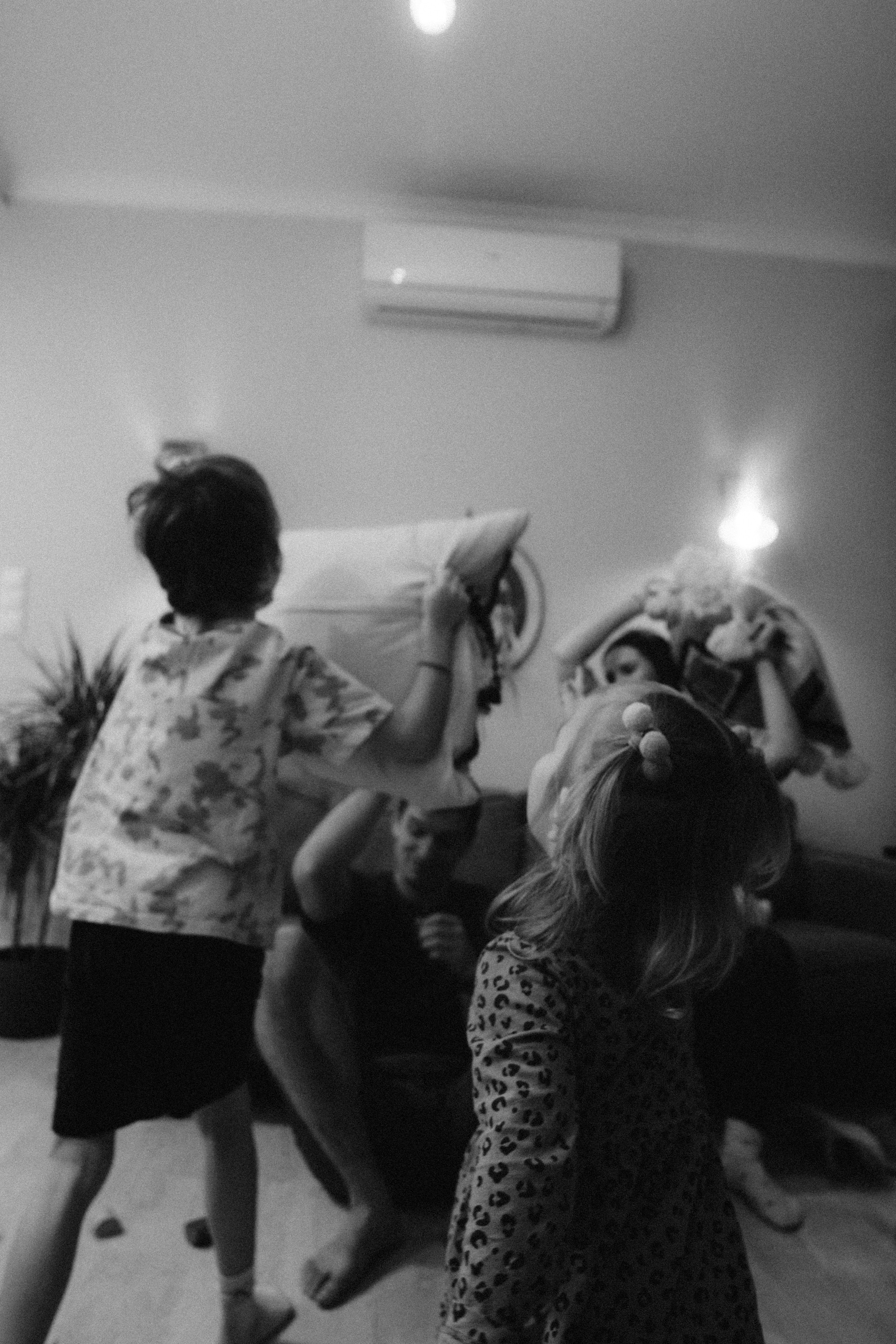 Day in my childhood. Family photographer in Warsaw Sasha Zenzina