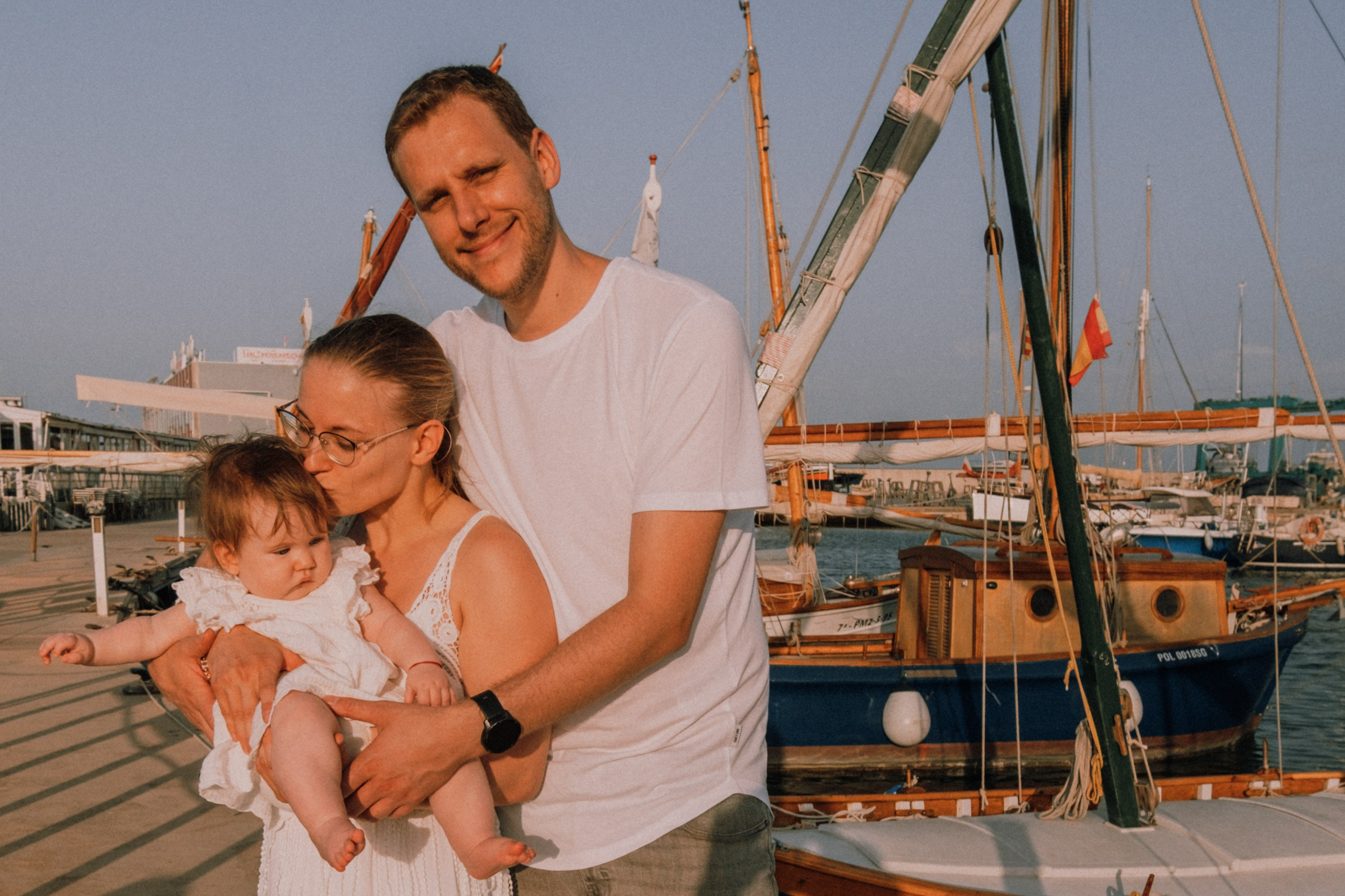 Семейная фотосессия на пляже. Профессиональная фотосъемка в Калафелле — Елена Медведева