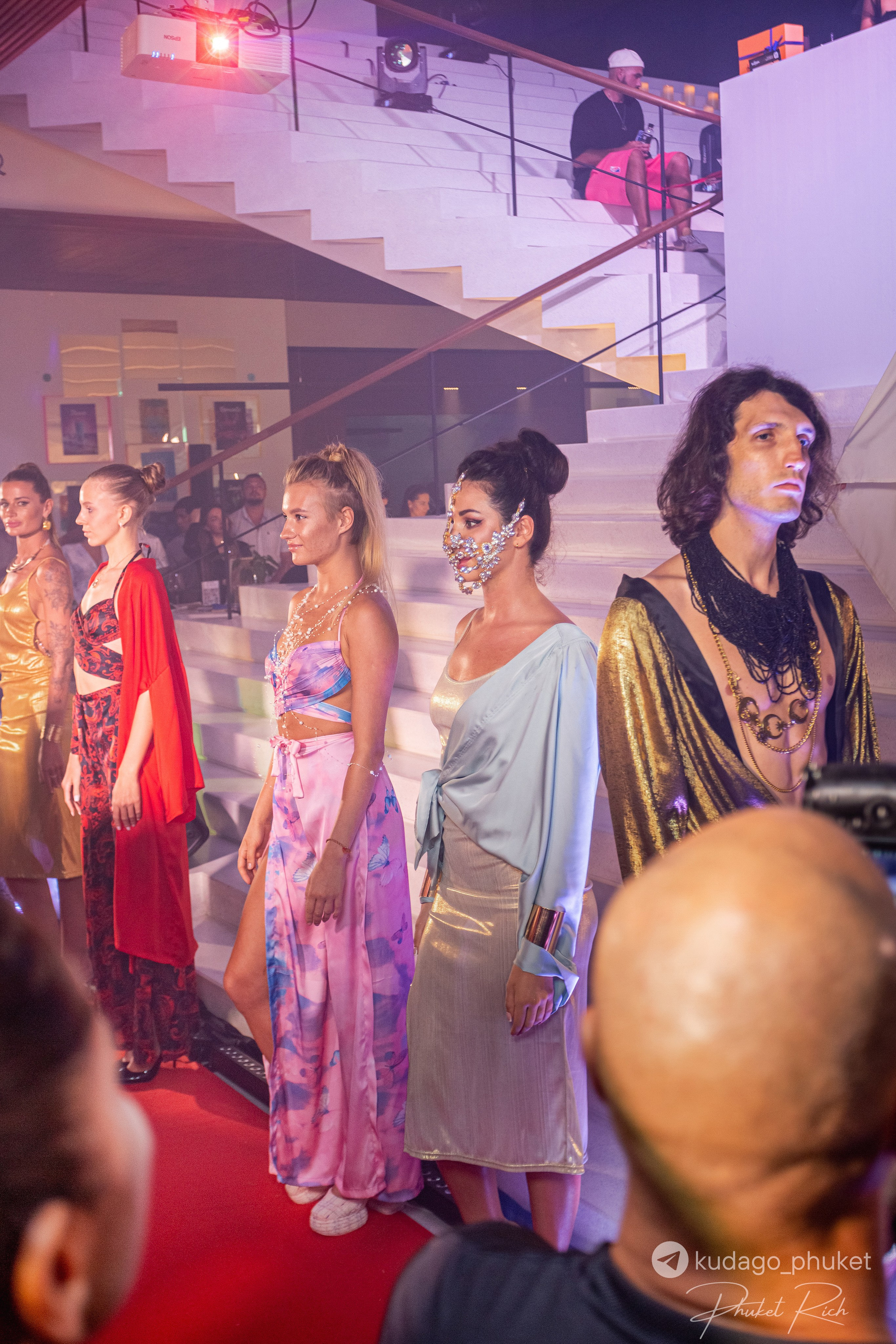 Вечеринка «Код да Винчи» | Фоторепортаж | Афиша | DAVAYSXODIM.com PHUKET. АФИША|ФОТОРЕПОРТАЖИ|ИВЕНТЫ|ПХУКЕТ