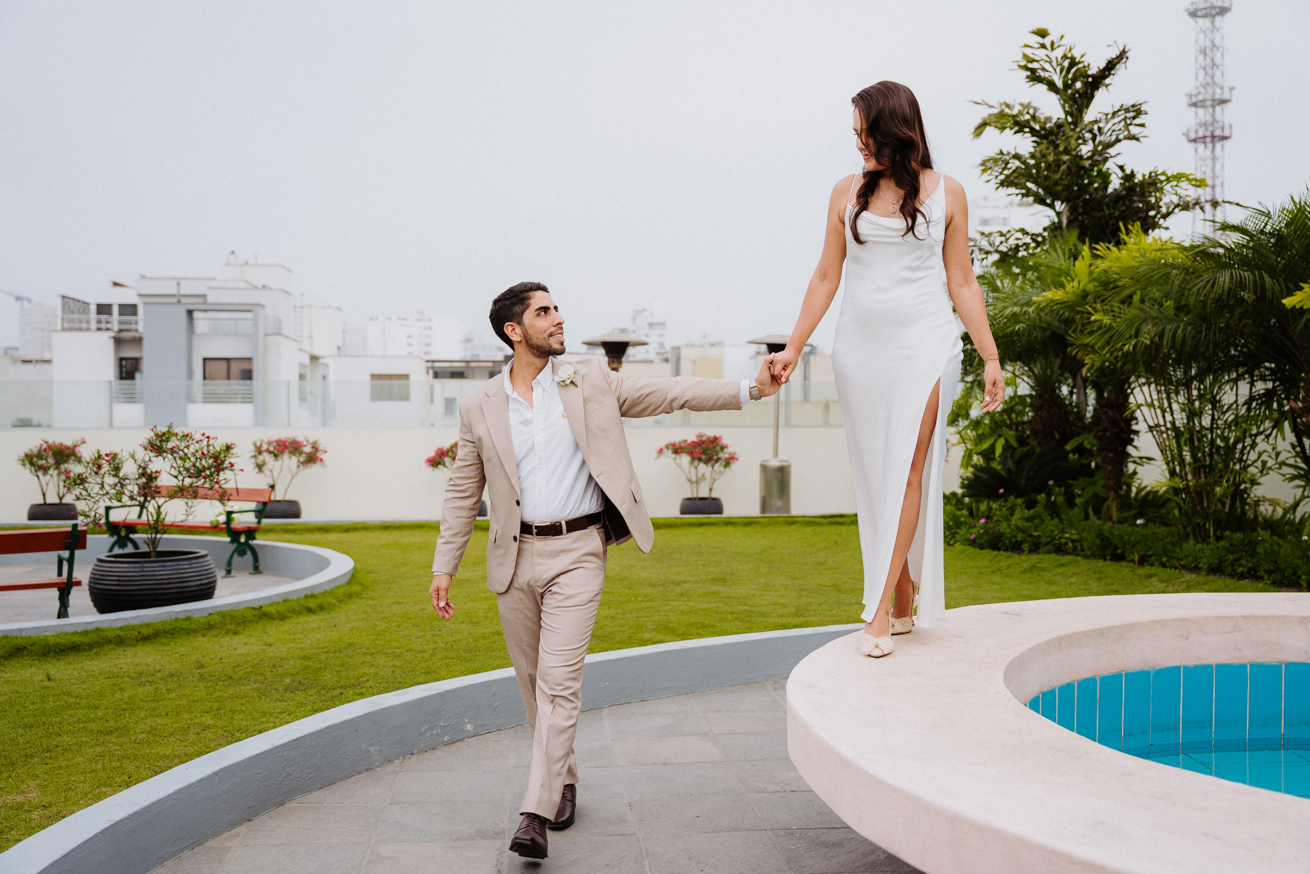 Boda civil. Fotógrafo de Bodas en Lima | Ronhy Altamirano. Fotografía narrativa y cinematográfica para bodas, quinceañeras y eventos exclusivos