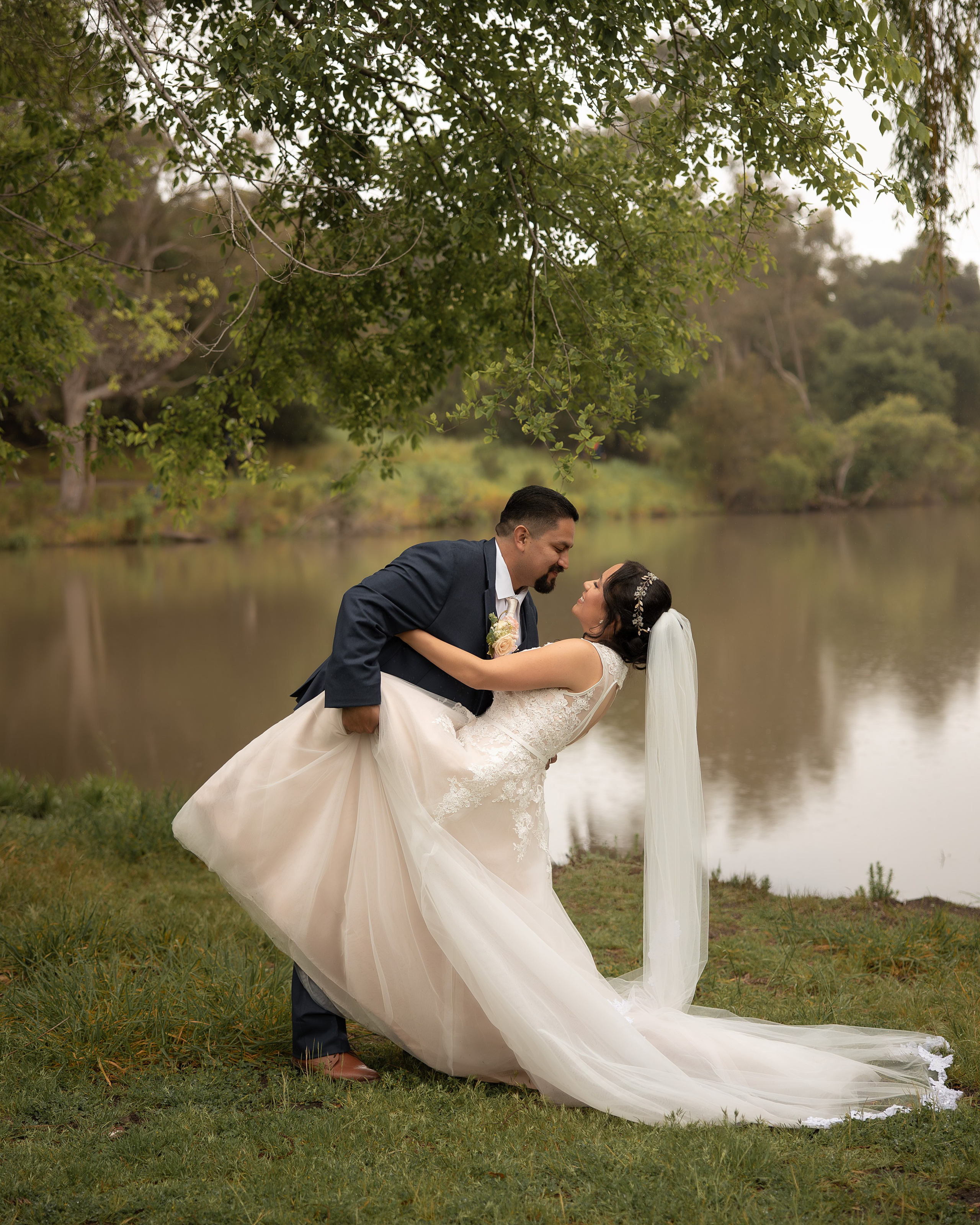 WEDDING PHOTOGRAPHY. Couples & Families photographer in Bay Area, San Jose, California