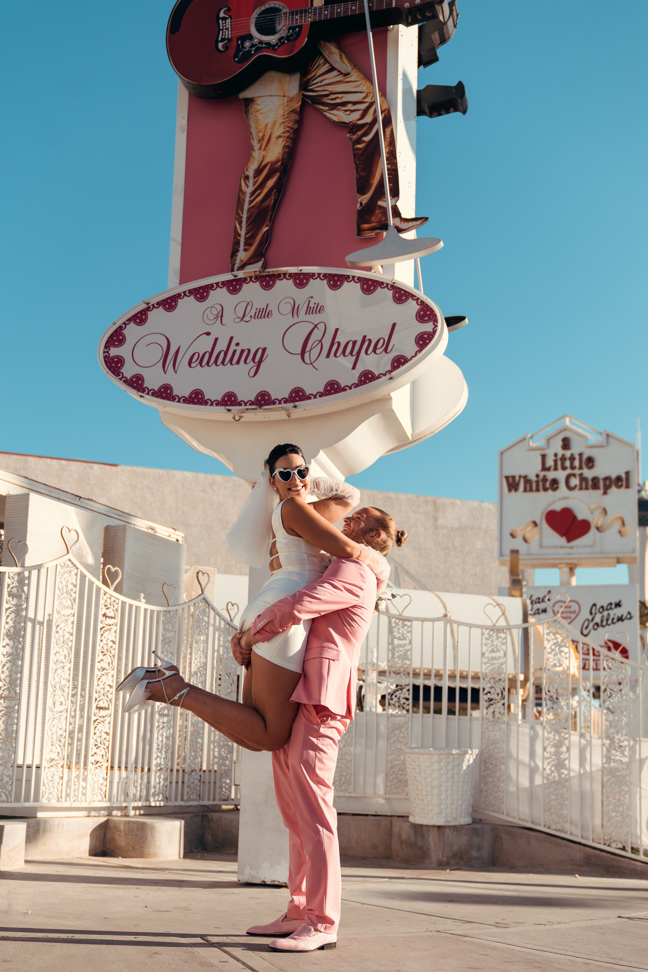 Joey&Afton. Wedding & elopement photographer Viktoriya Kravtsov. Las Vegas