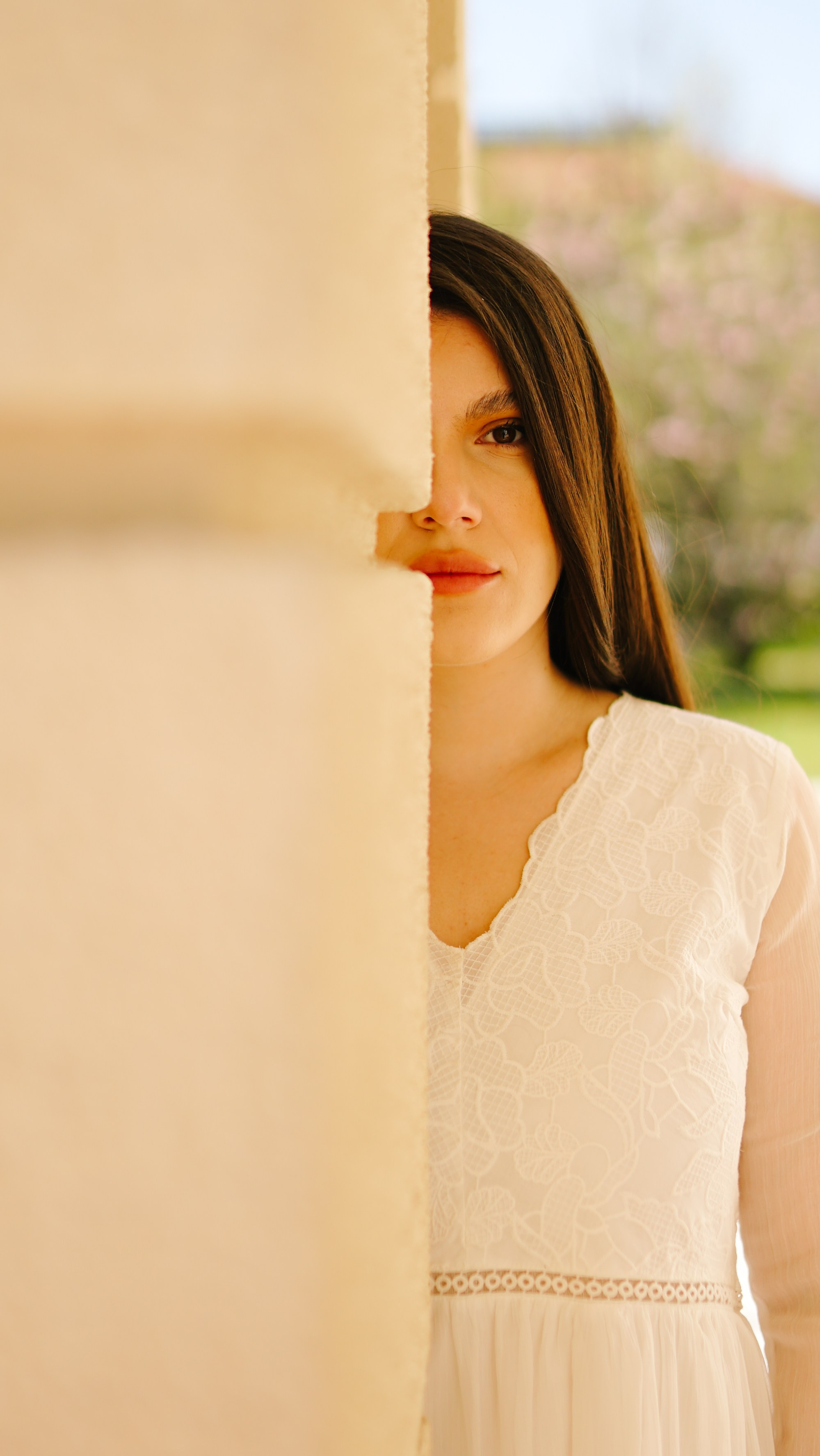 Fotografie de Portret Brașov | Artist Mădălina Beda. Madalina Beda- Artist vizual, fotograf, doula la nastere, consultant babywearing Brasov si in toata tara