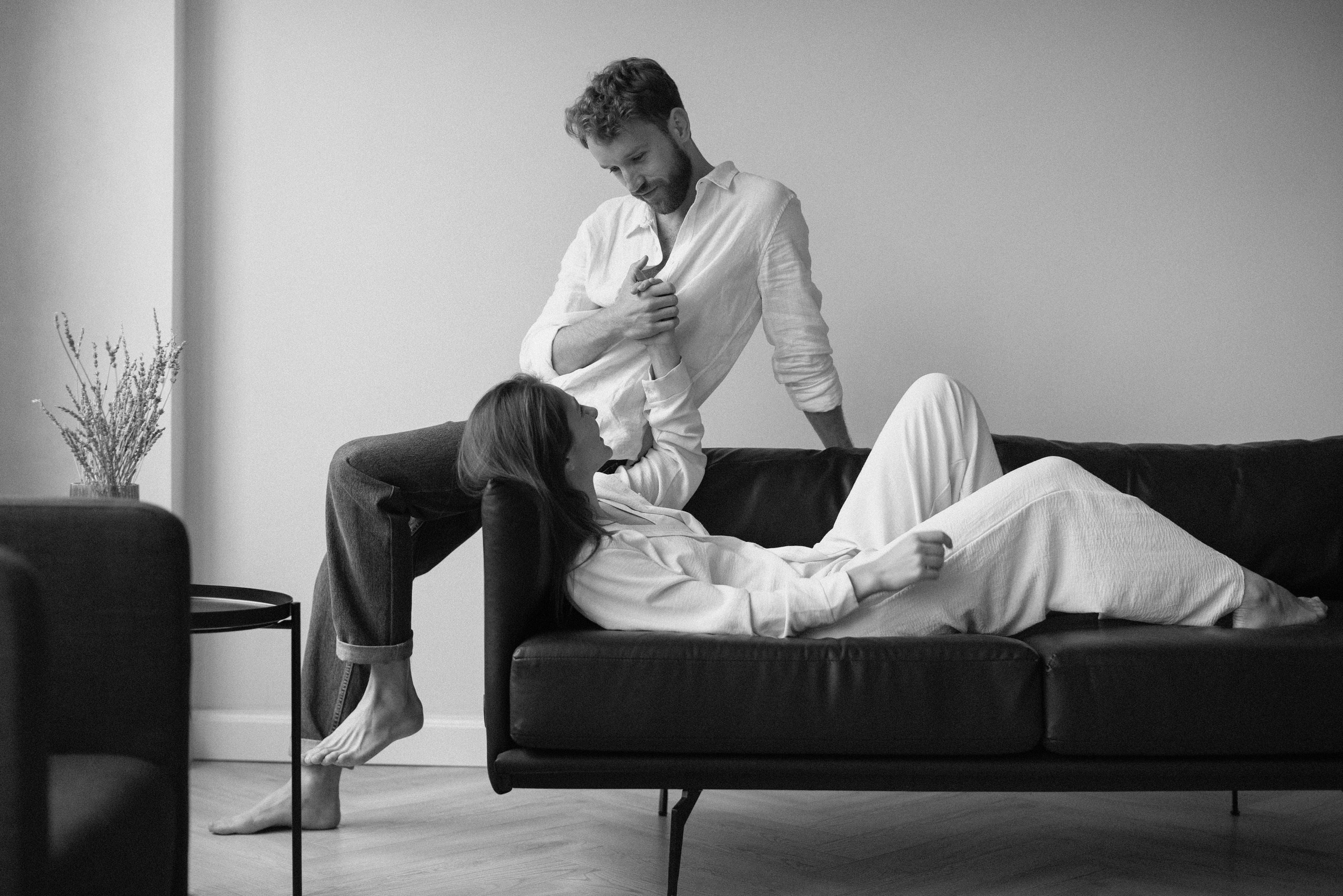 Studio couple portraits — Liam & Emma. Alice Bell — Wedding photographer in New York