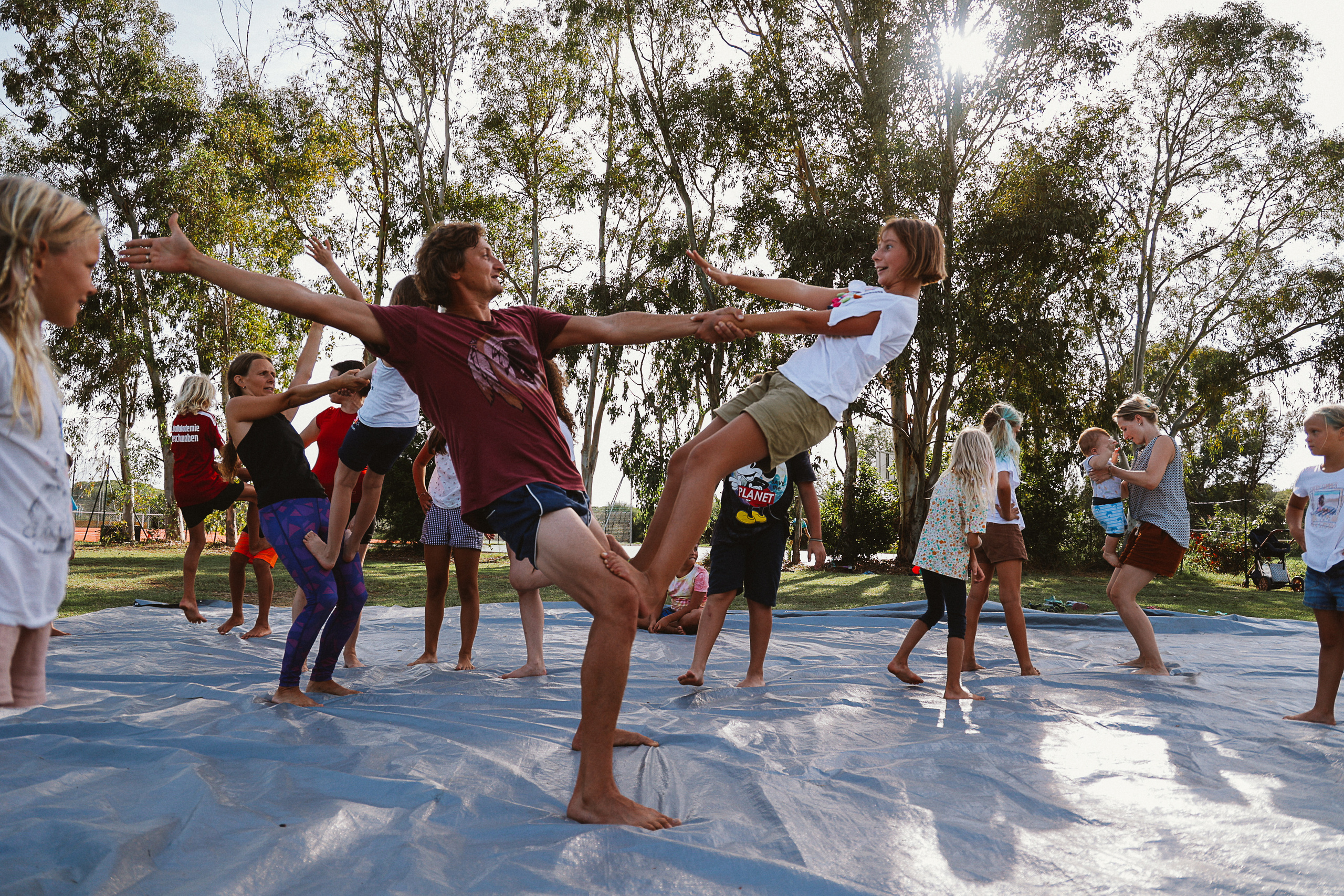 Артлагеря «Мир Театра» и «Большой Цирк». Семейные лагеря в Европе с Ниной Янечковой и Ириной Зиновьевой