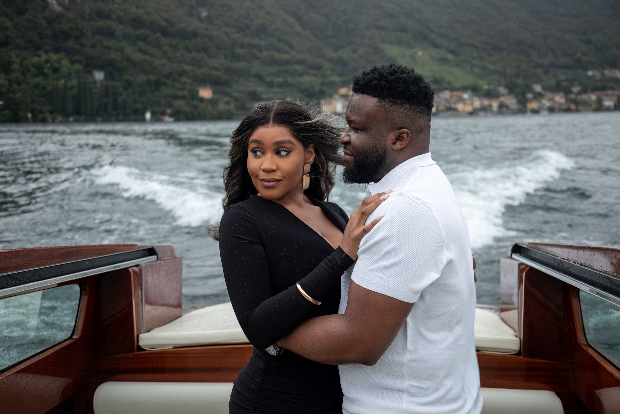 Varenna boat tour. Photographer in Milan |Mila Pro Photo