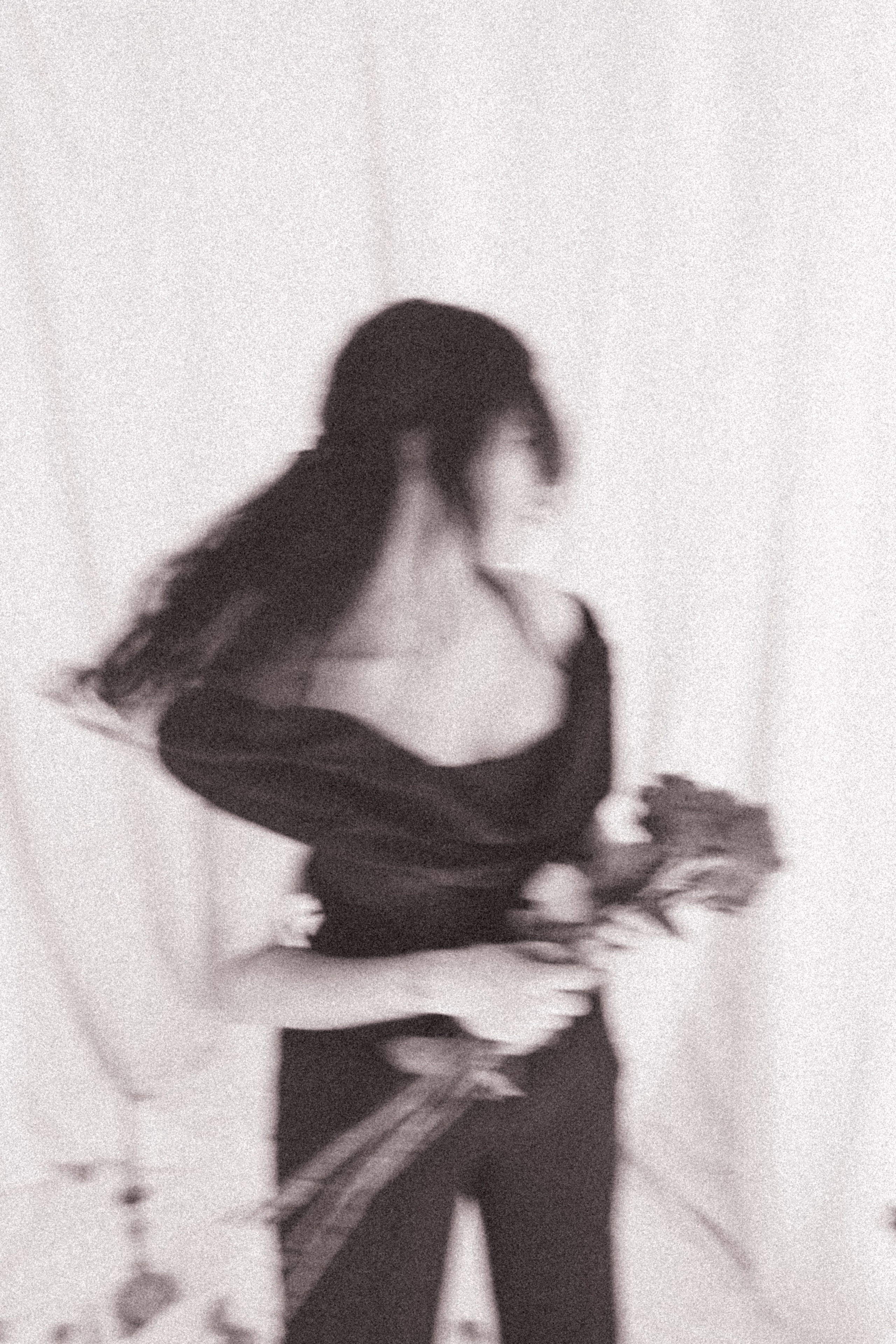 Fotografie de Portret Brașov | Artist Mădălina Beda. Madalina Beda- Artist vizual, fotograf, doula la nastere, consultant babywearing Brasov si in toata tara