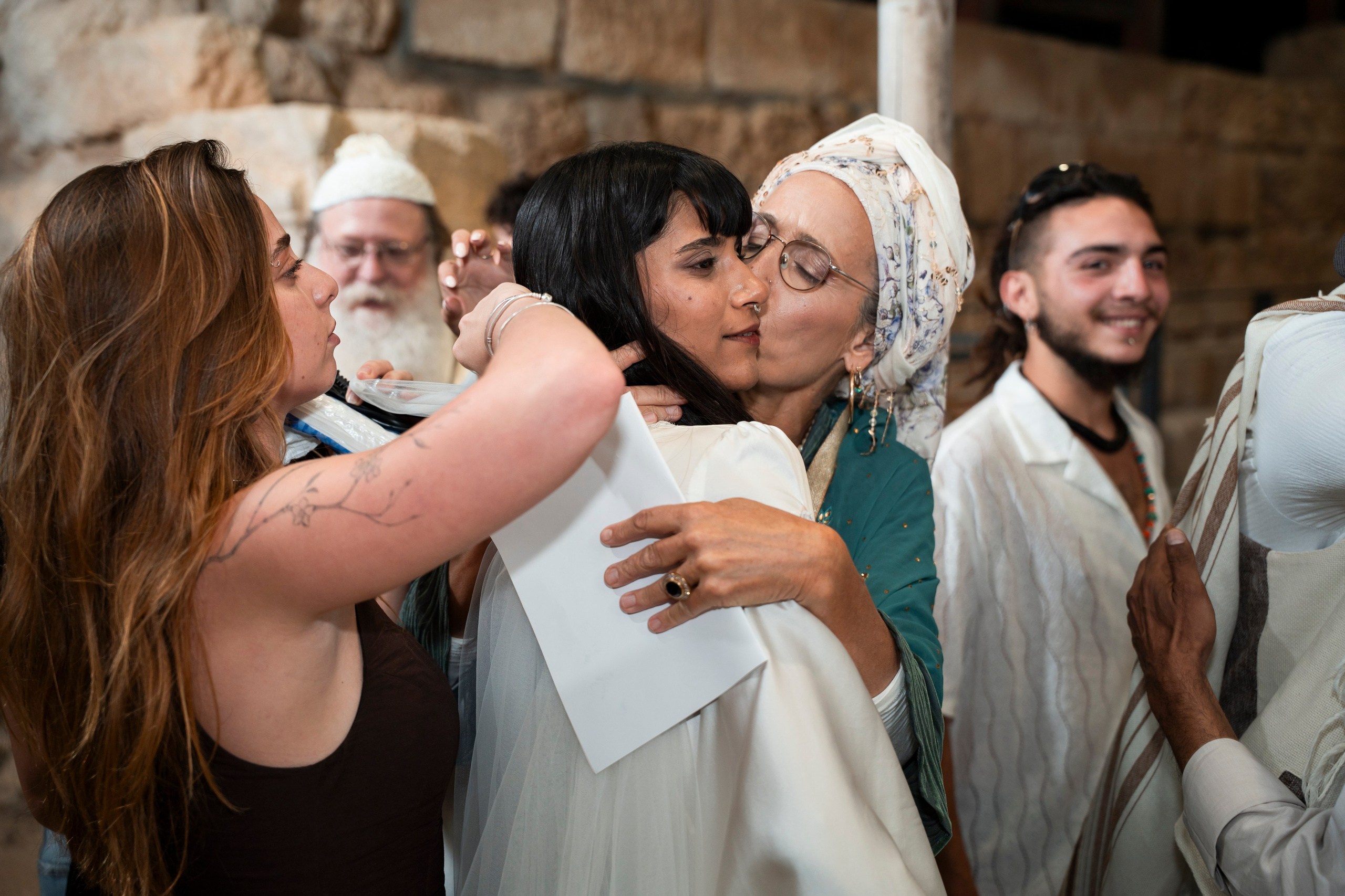 עדן ושלהבת. יוסף מזרחי צילום חתונה, ברית וזוגיות. צלם מקצועי שאוהב להוציא אתכם הכי יפים ברגעים הכי מרגשים