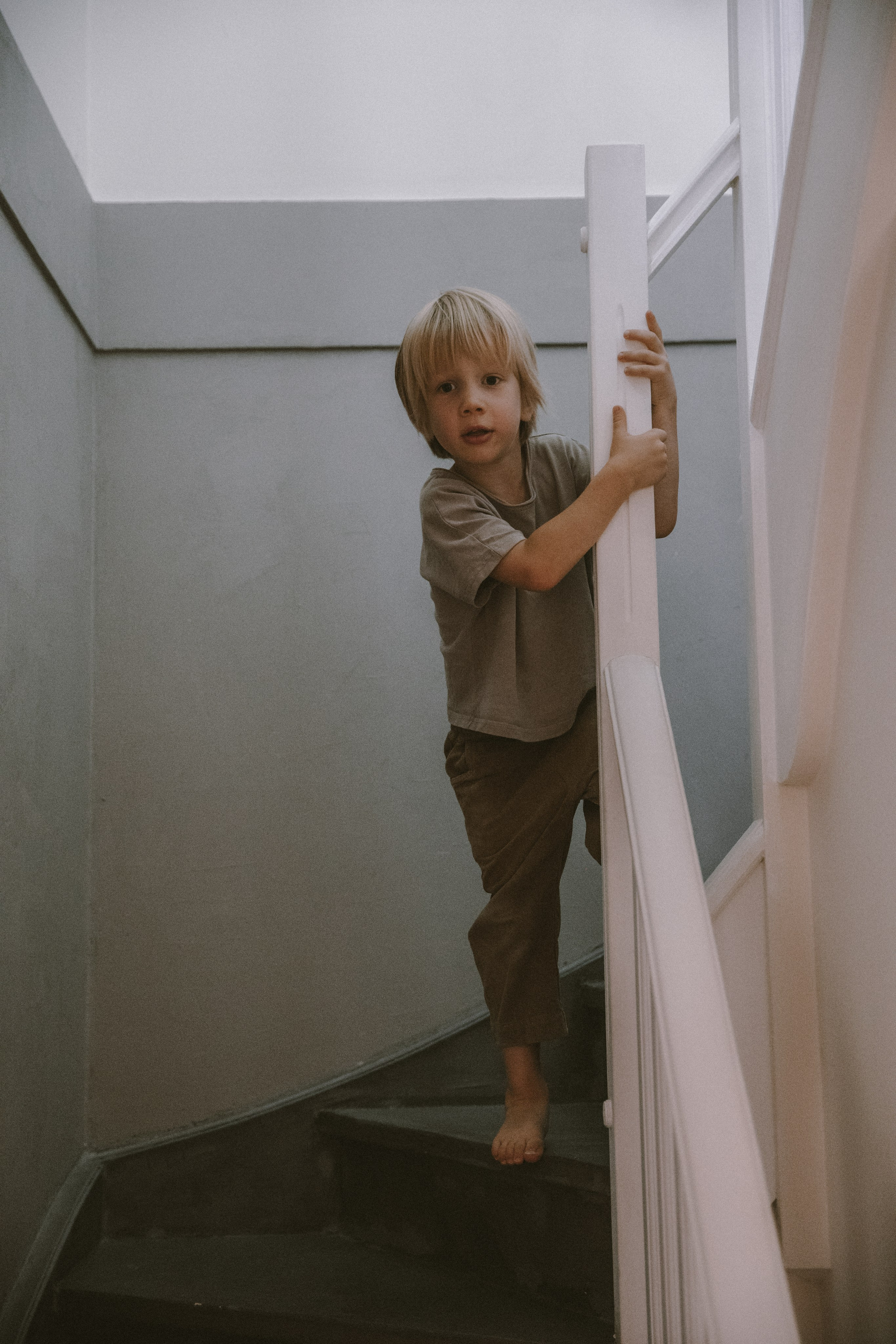 Family At Home Photoshoot in Paris | Natural Lifestyle Photography. Paris Wedding Photographer