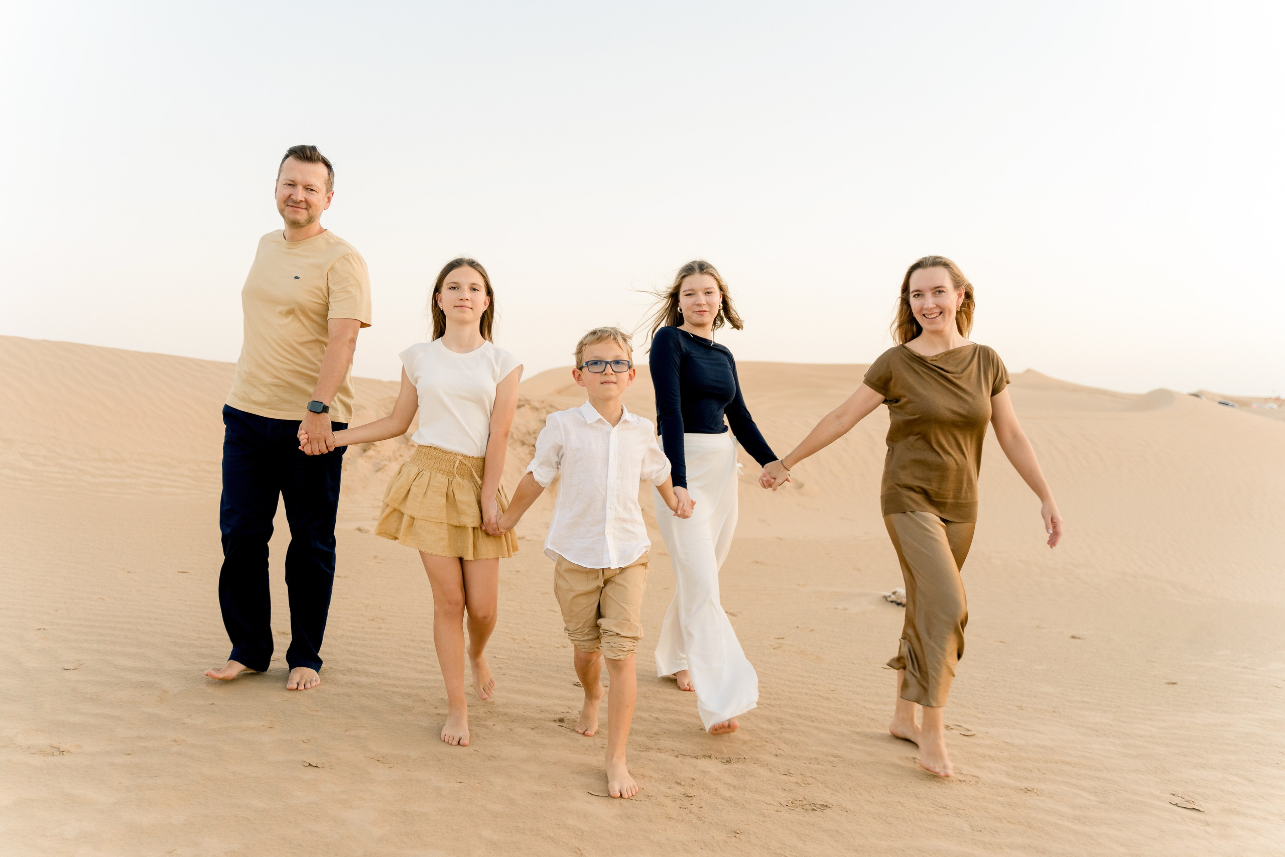 Семейная фотосессия в Пустыне. Фотограф в Абу Даби Марина
