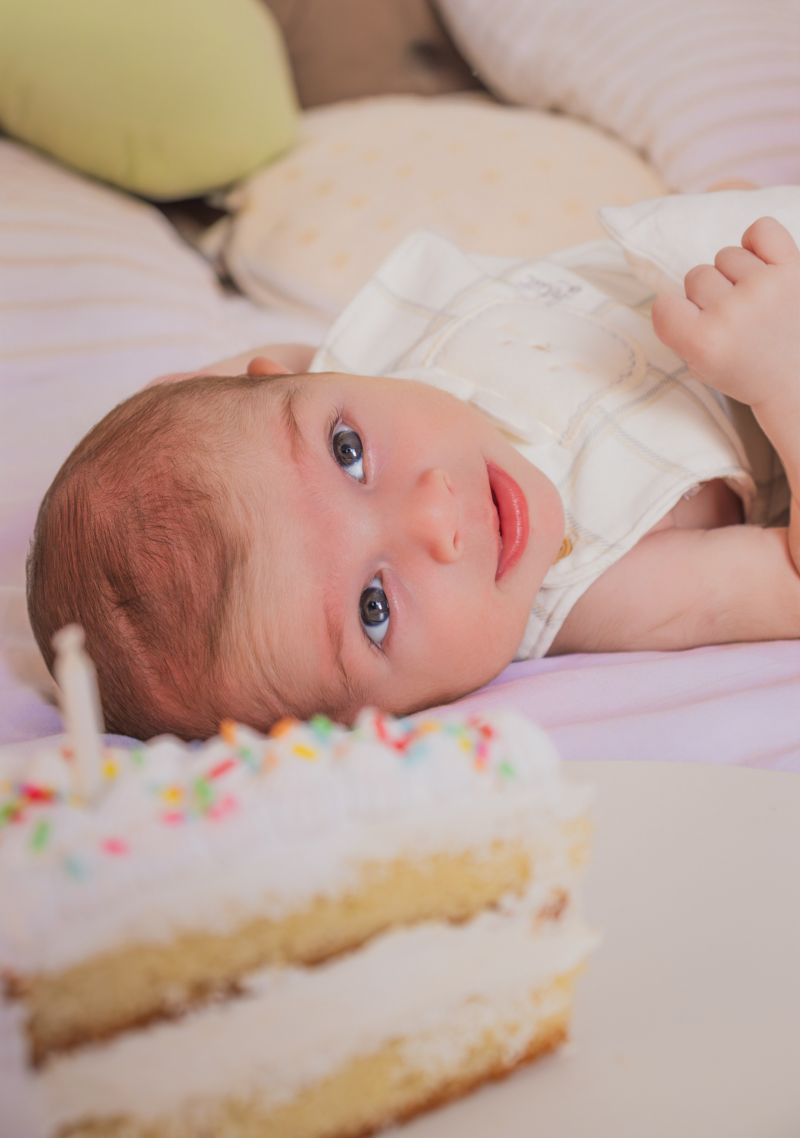 Acompanhamento do Bebê. Fotografia Mensal Infantil. Oukla Estúdio