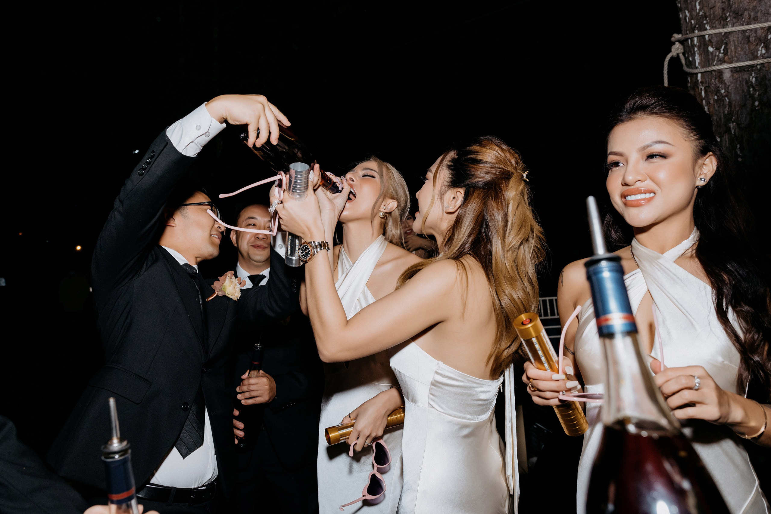 JESSE & MIMI / Destination wedding. Nhiếp ảnh gia đám cưới hàng đầu tại Thành Phố Hồ Chí Minh