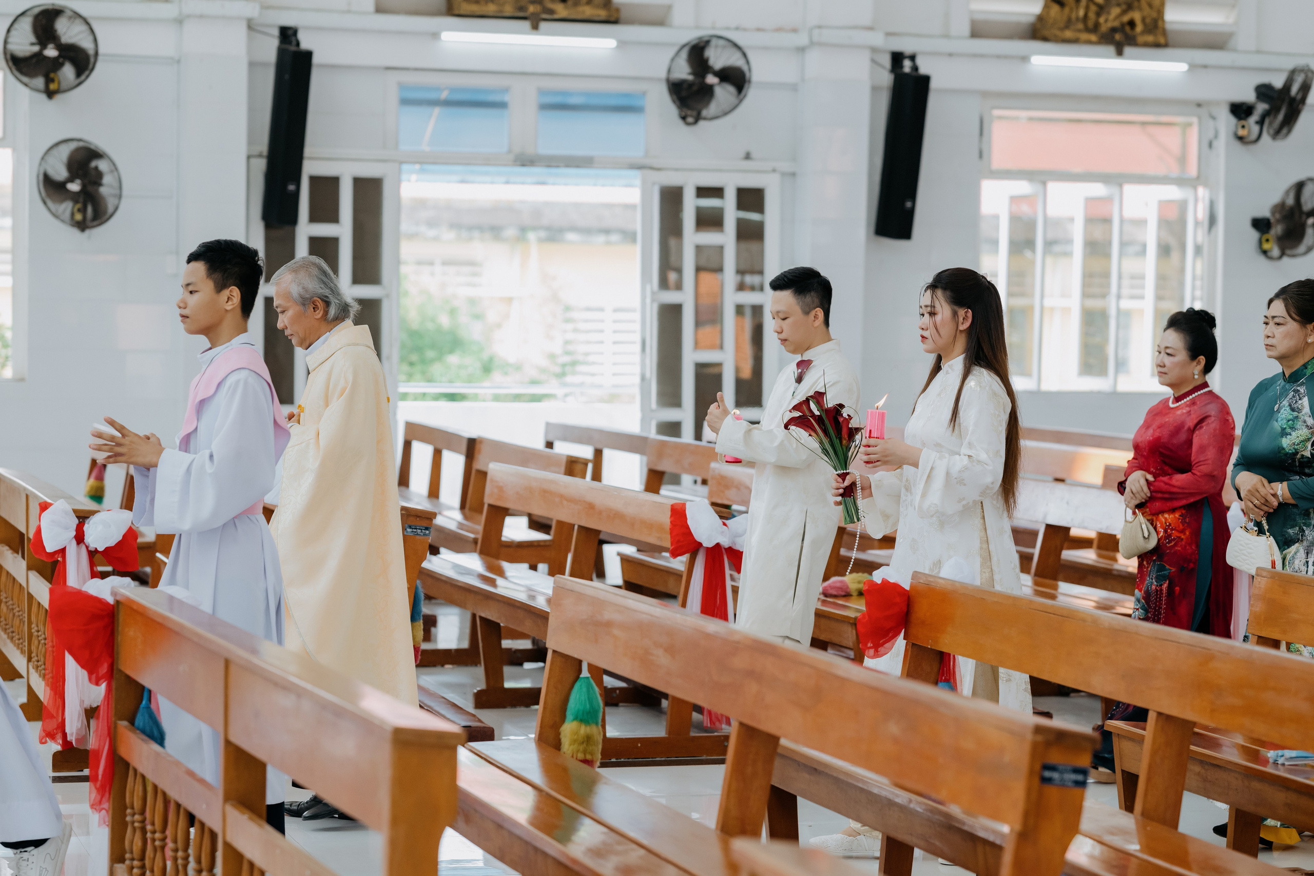 Church Wedding / TRANG & TUONG. Saigon Wedding Present | Art Beyond Moments