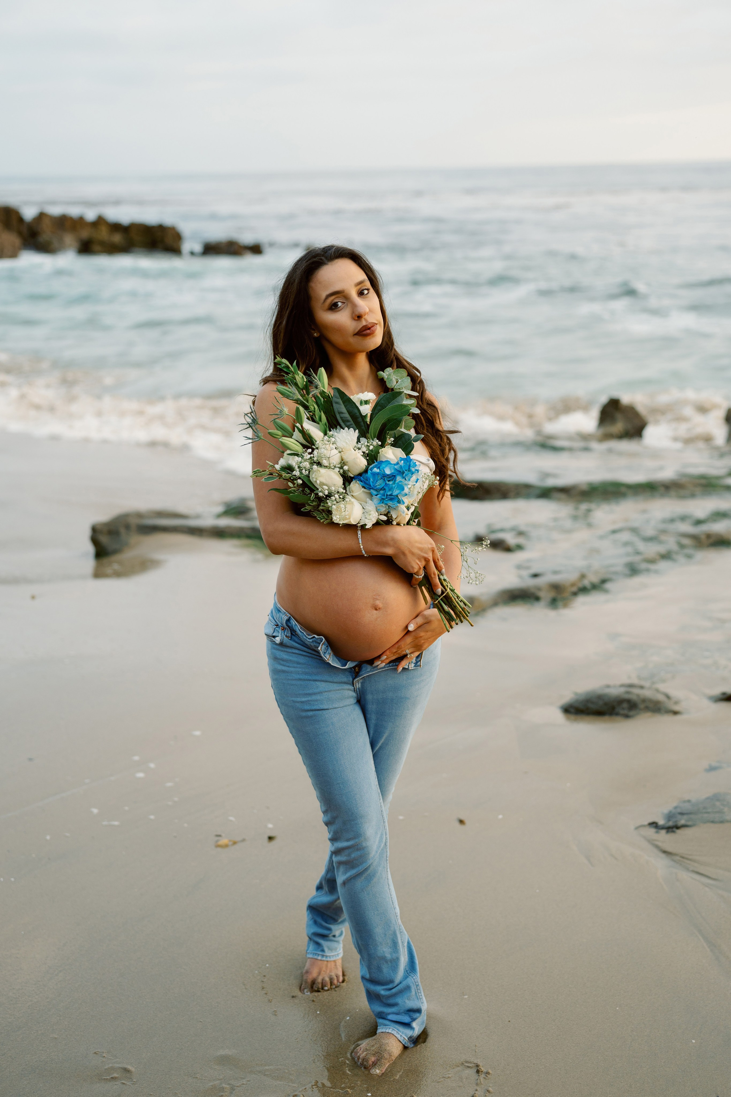 Maternity Photoshoot at Laguna Beach. Wedding Photography & Videography Team in California, Los Angeles, San Francisco, San Diego and Travel