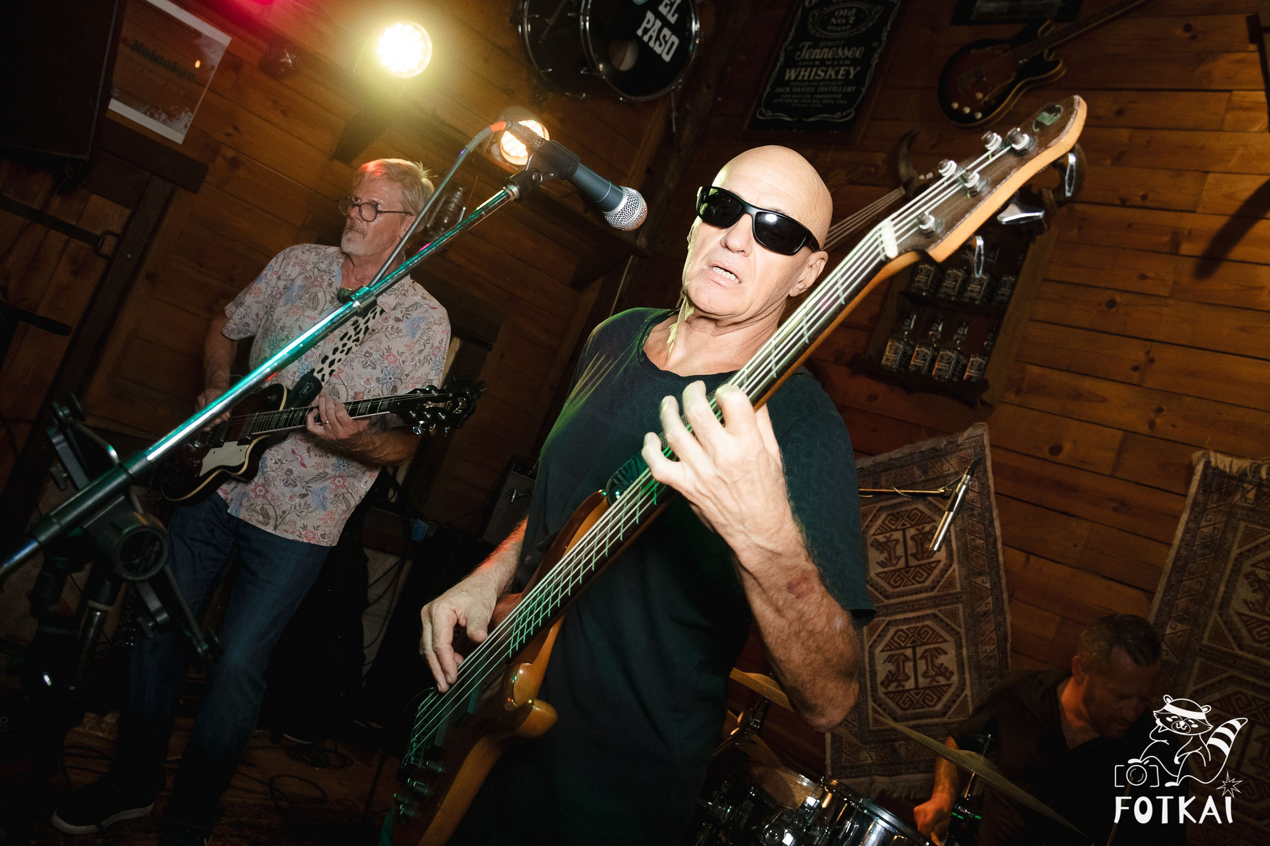 El Paso Rock Bar Torrevieja: Reportaje fotográfico 03.10.25 | FOTKAI