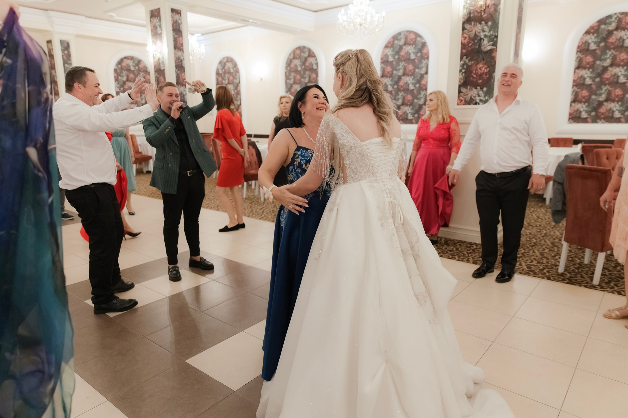 Mihai & Oana. Servicii foto-video profesionale, pentru momente de neuitat