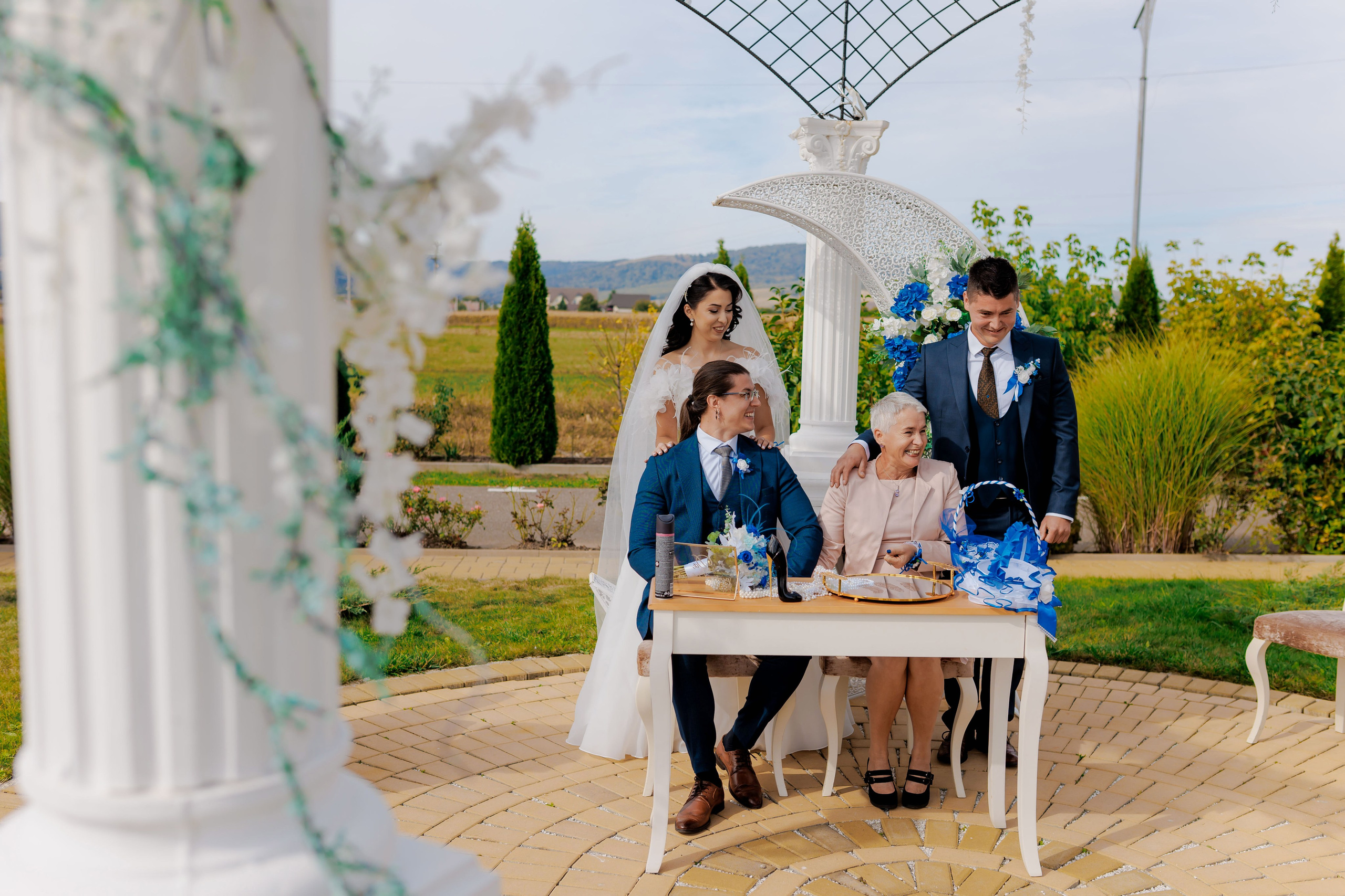 Loredana & Emilian – Ziua Nunții | Videografie - fotografie Botez Suceava, Iași, Botoșani. Servicii foto-video profesionale, pentru momente de neuitat
