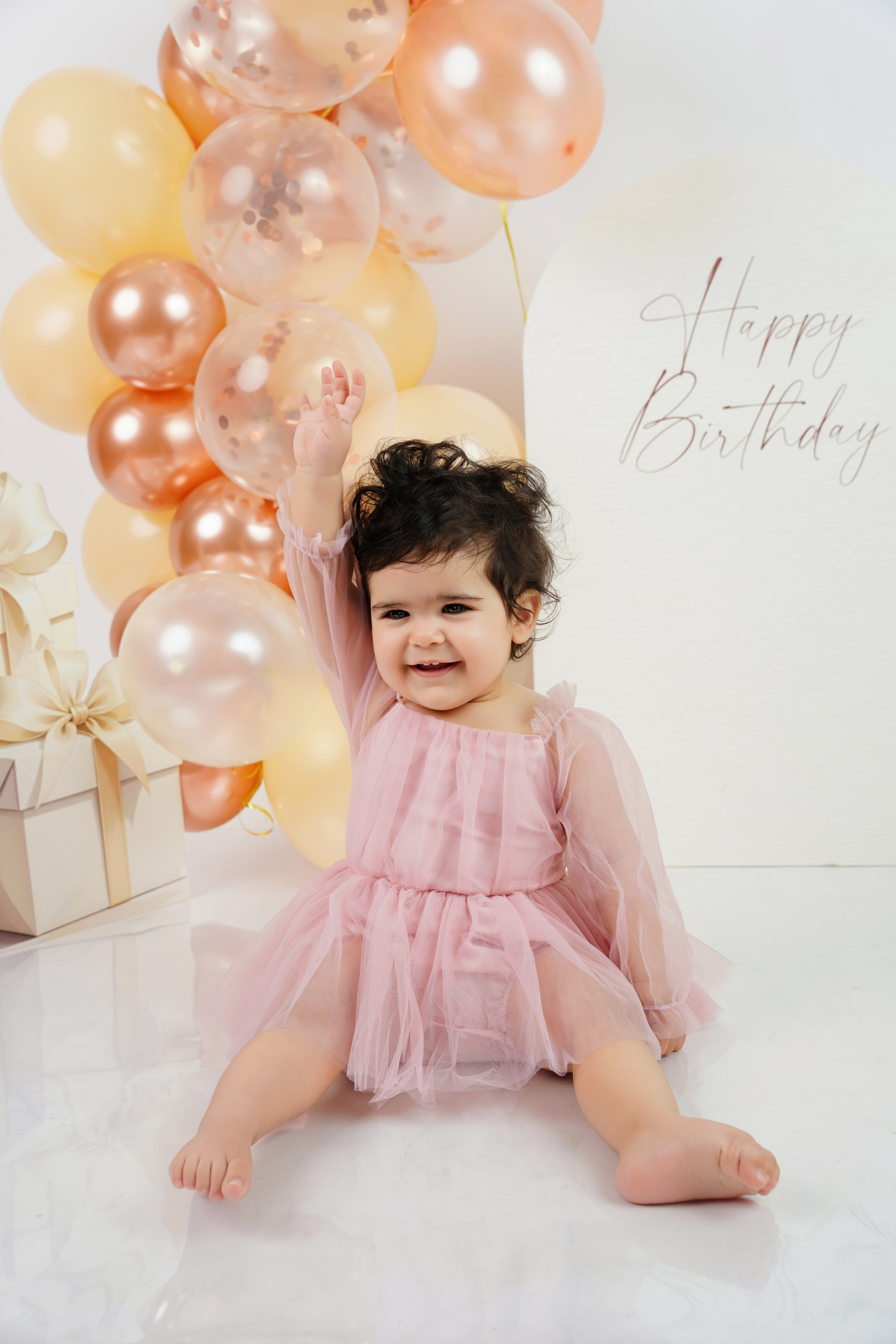 CakeSmash. Neugeborenenfotografin und Retoucher in Augsburg Nastassia Schneider