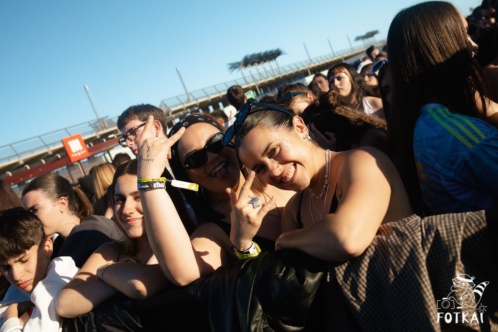 Fotos Costa Sonora 2026 Alicante Día 2 — busca tu foto y encuentra amigos del festival | FOTKAI