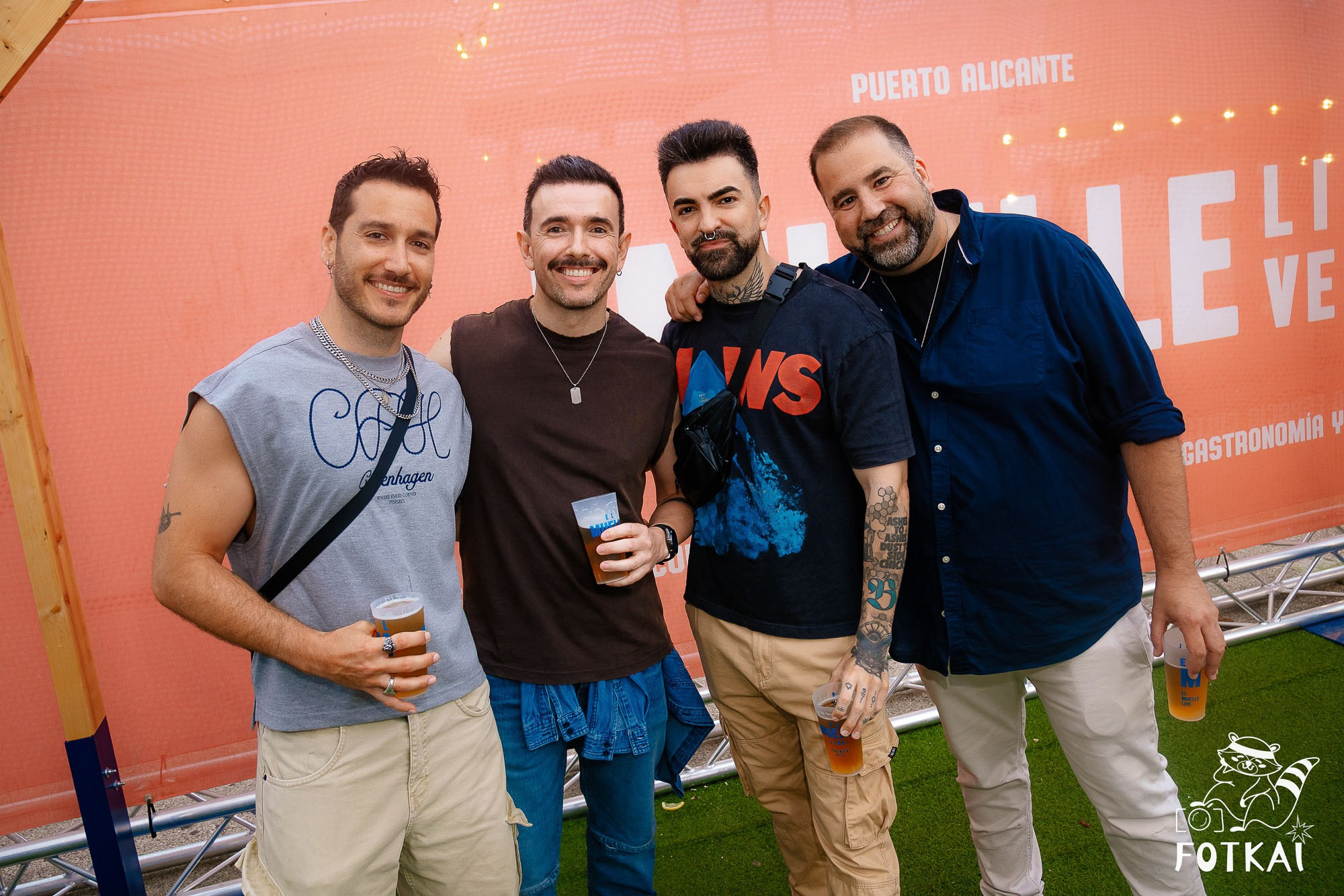 Cariña La Fiesta 2.0 — Fotos del evento en El Muelle Live, Alicante, 2026 | FOTKAI