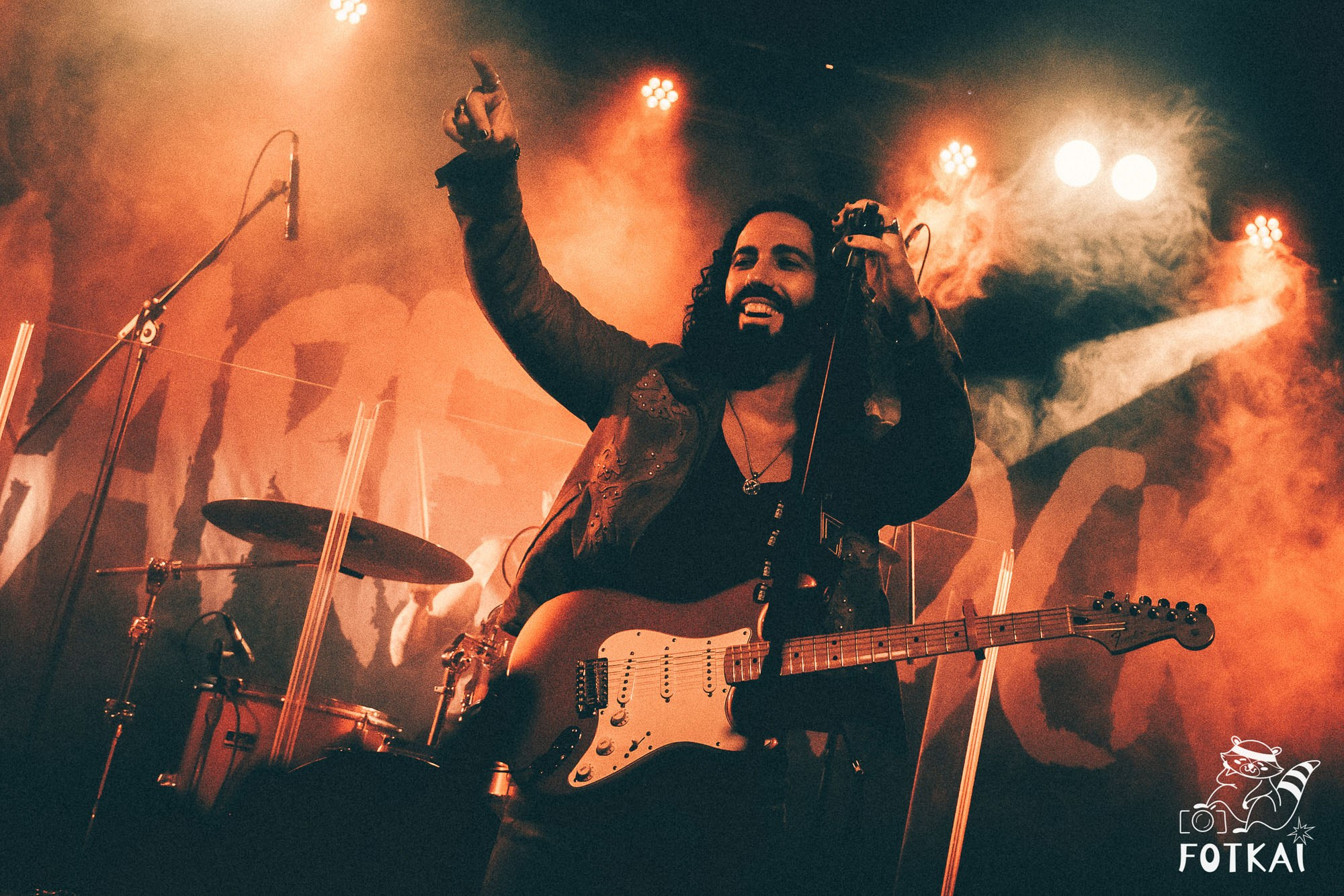 DENISDENIS — reportaje fotográfico del concierto en la Sala Marearock (Alicante) | FOTKAI