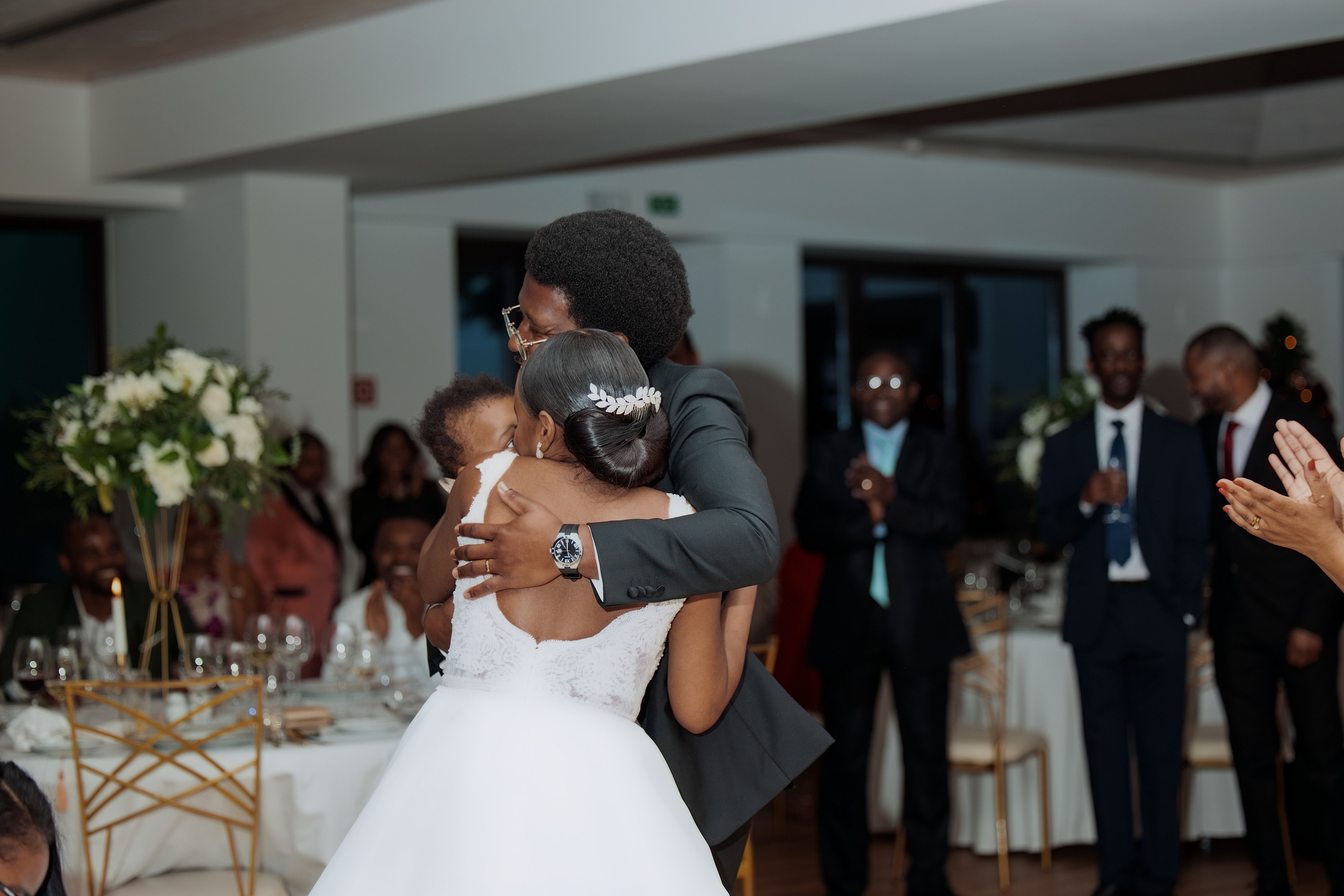 Nawik e Ethson. Fazemos o seu casamento ser lembrado por gerações