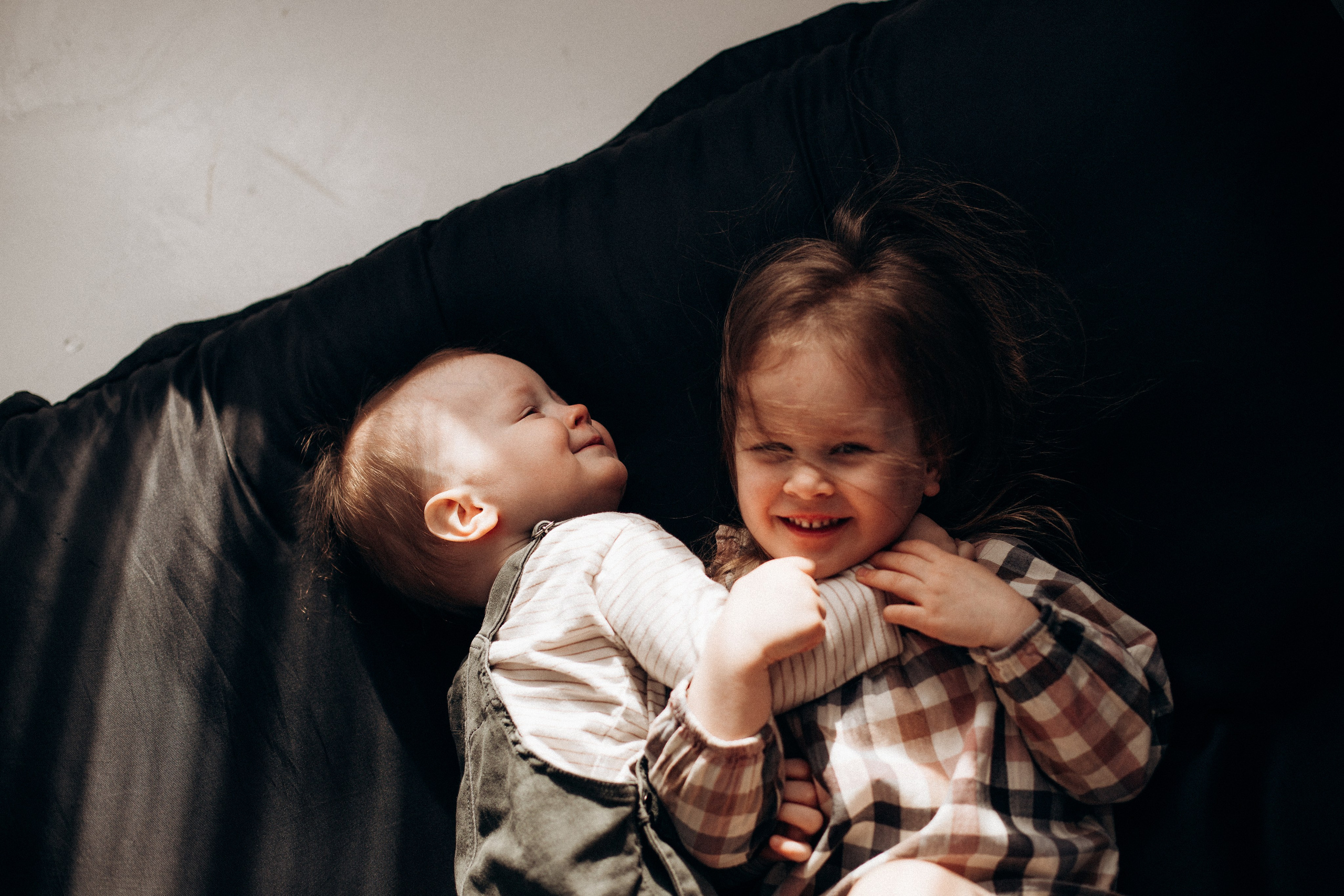 Саша, Ева и Ваня. Главная