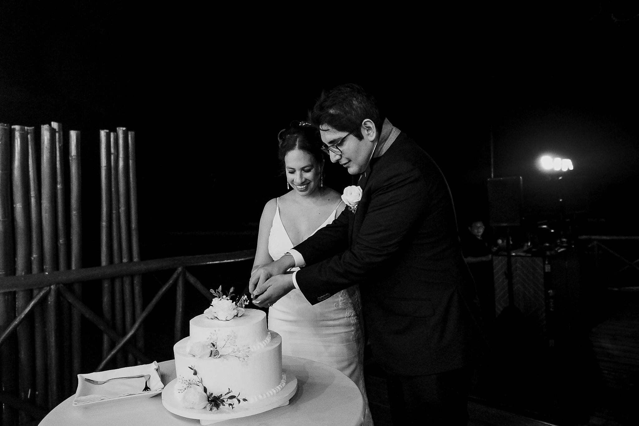Jess & Juan / Cancun. Wedding and family photographer in Mexico City