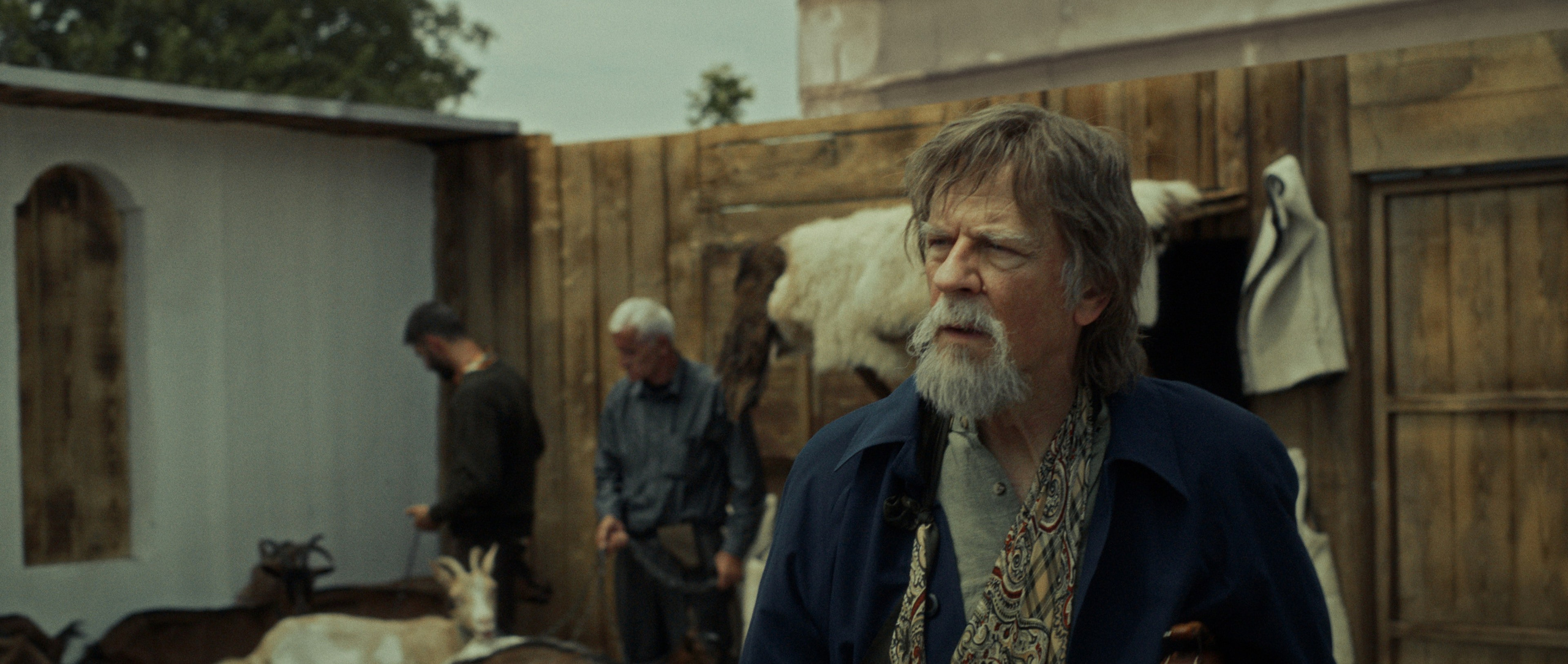 Ruski Konzul. Commercial and studio photographer in Belgrade