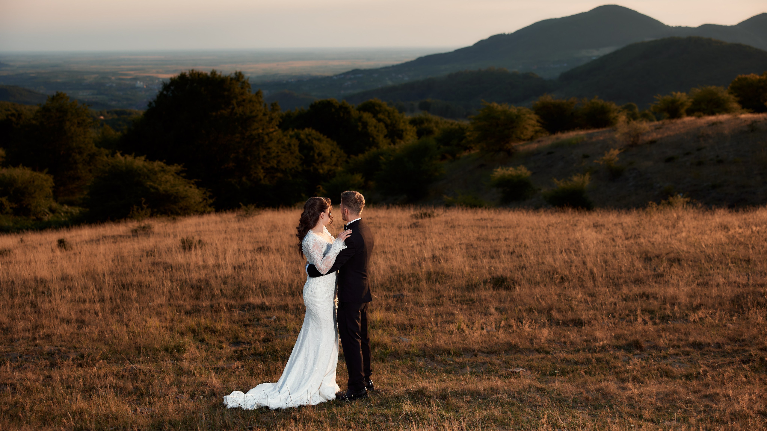 Emil & Cristina - Afterwedding. Luca Mediesan - fotograf de evenimente Satu Mare
