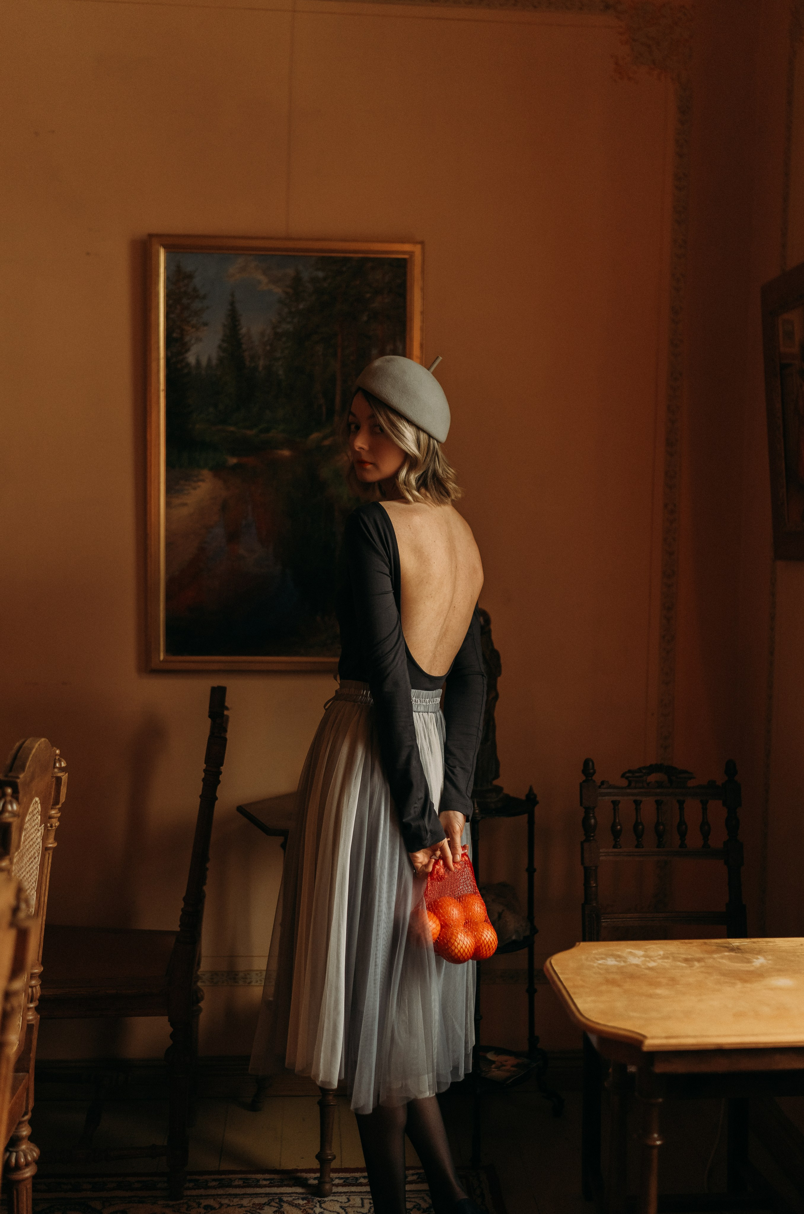 Woman phoshoot. Wedding and potrait photographer in Helsinki Vickan O