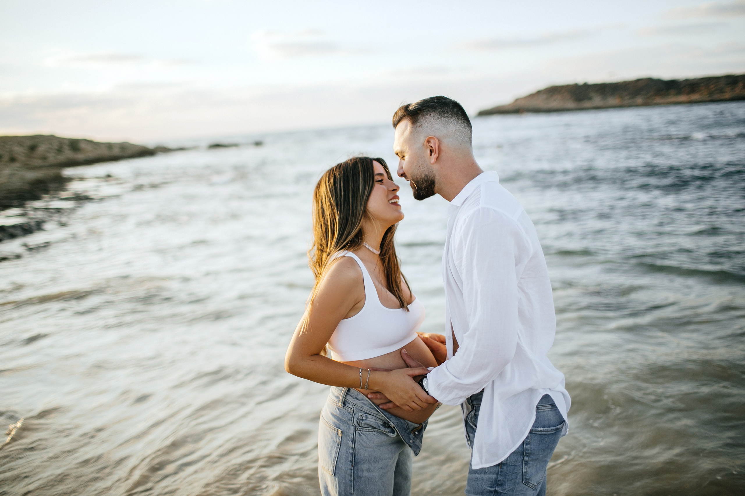 Yael & Gal Nahsholim beach. Family photographer in Israel
