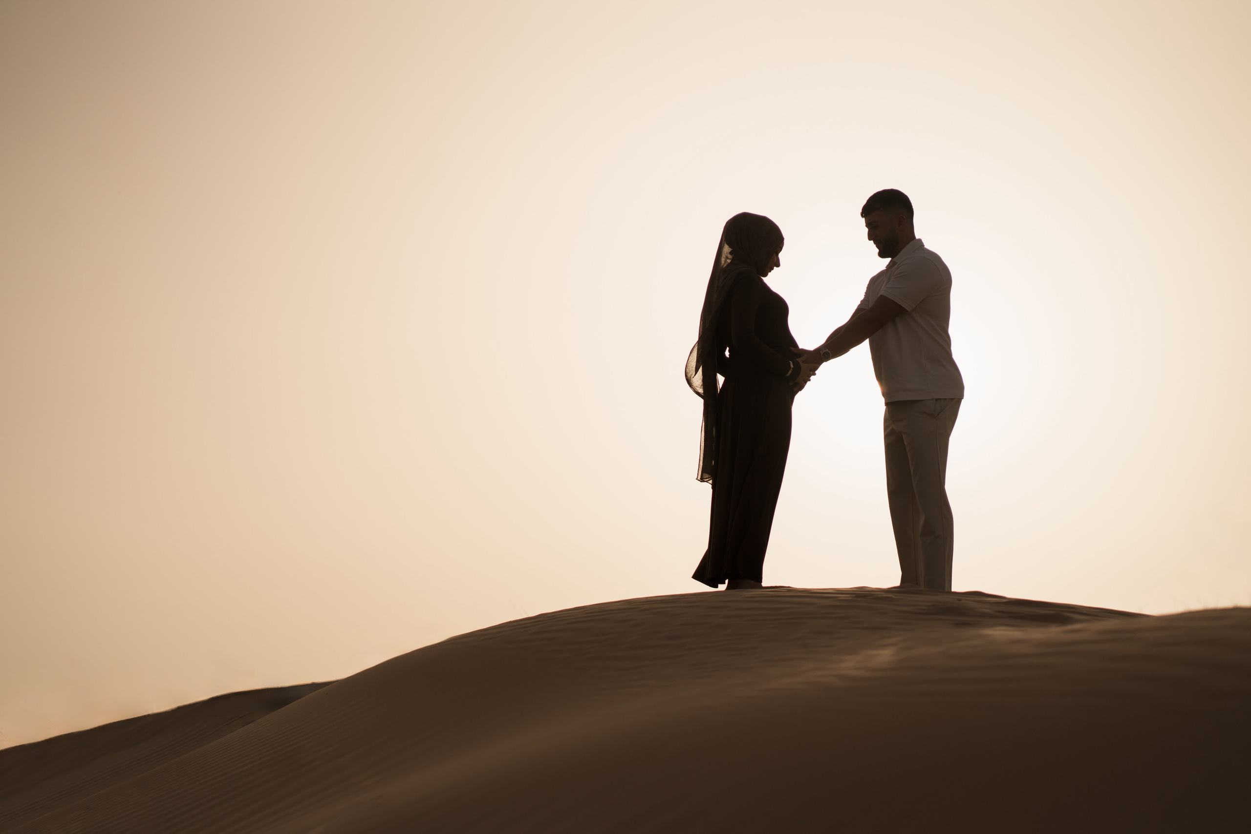 Whispers of love. Angela Iakovleva — Family Photographer in Dubai