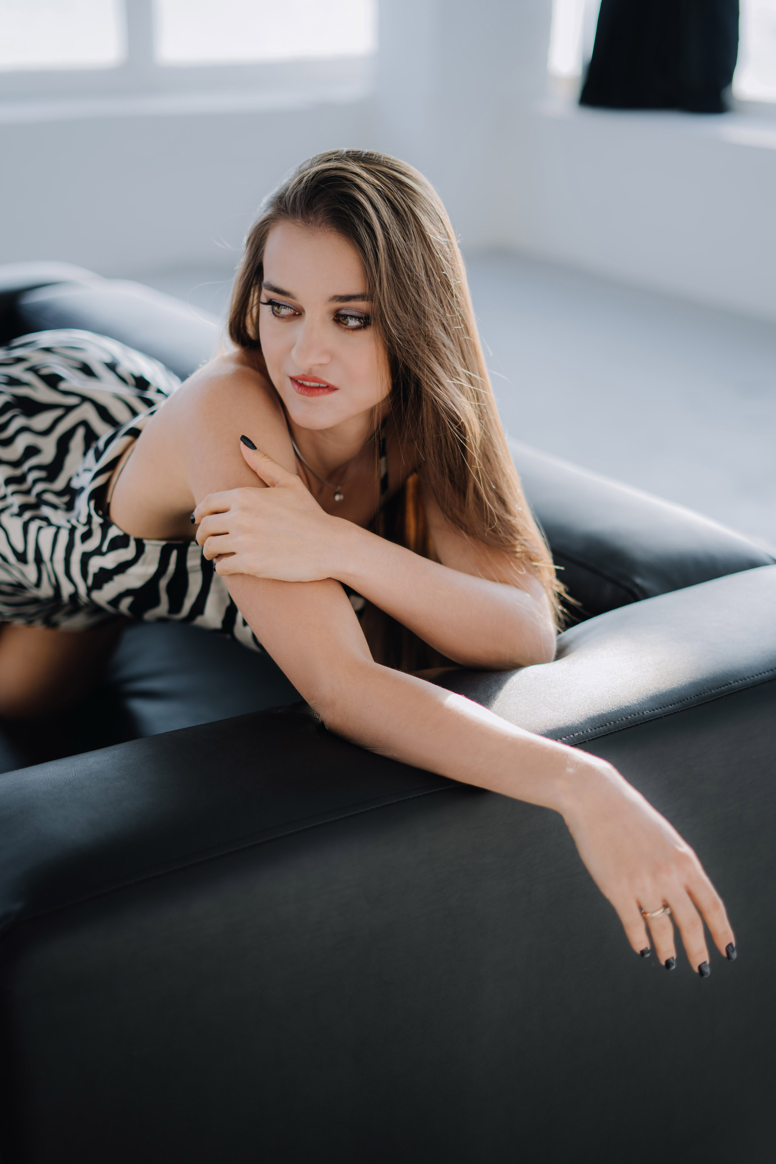 Girls, studio. Дарья Филькова — фотограф и видеограф в Тбилиси, Грузия