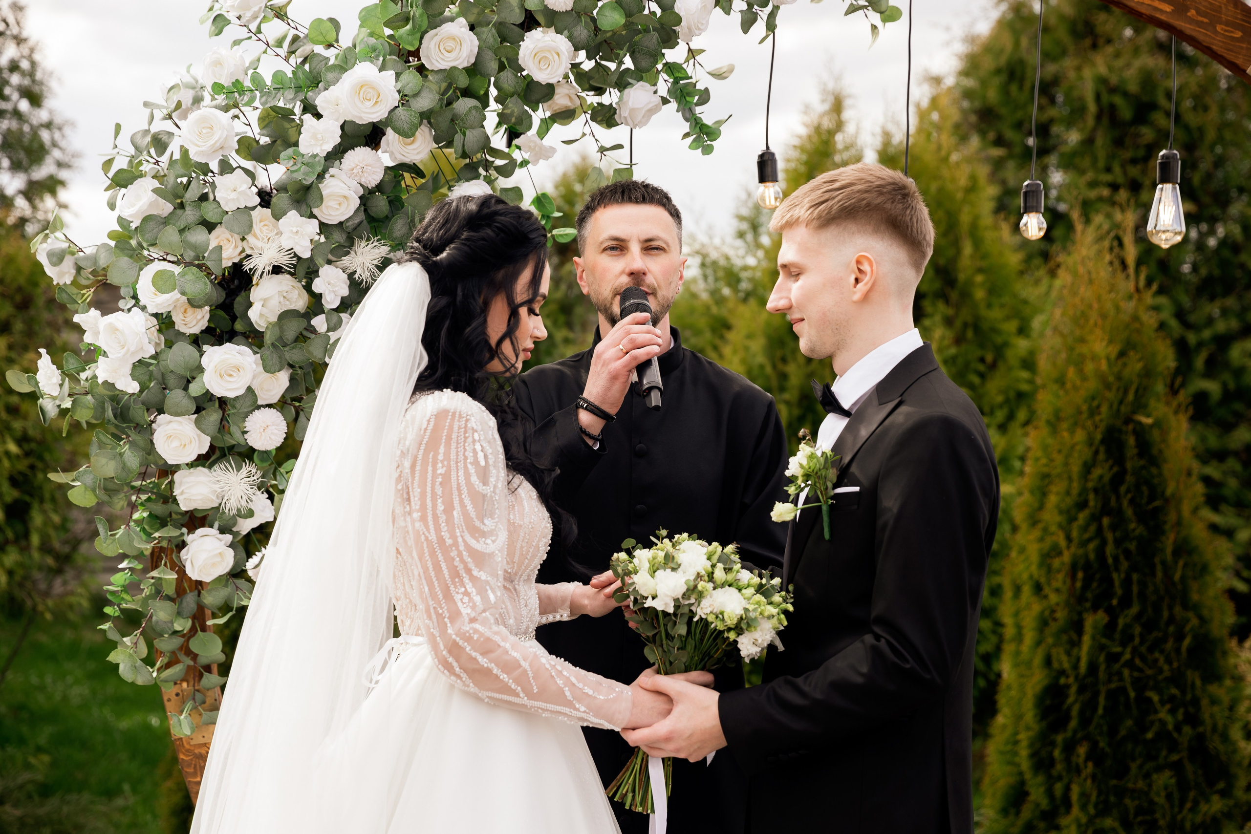 Irina Ermak Hudson Valley wedding photographer. Irina Ermak wedding photographer in New York