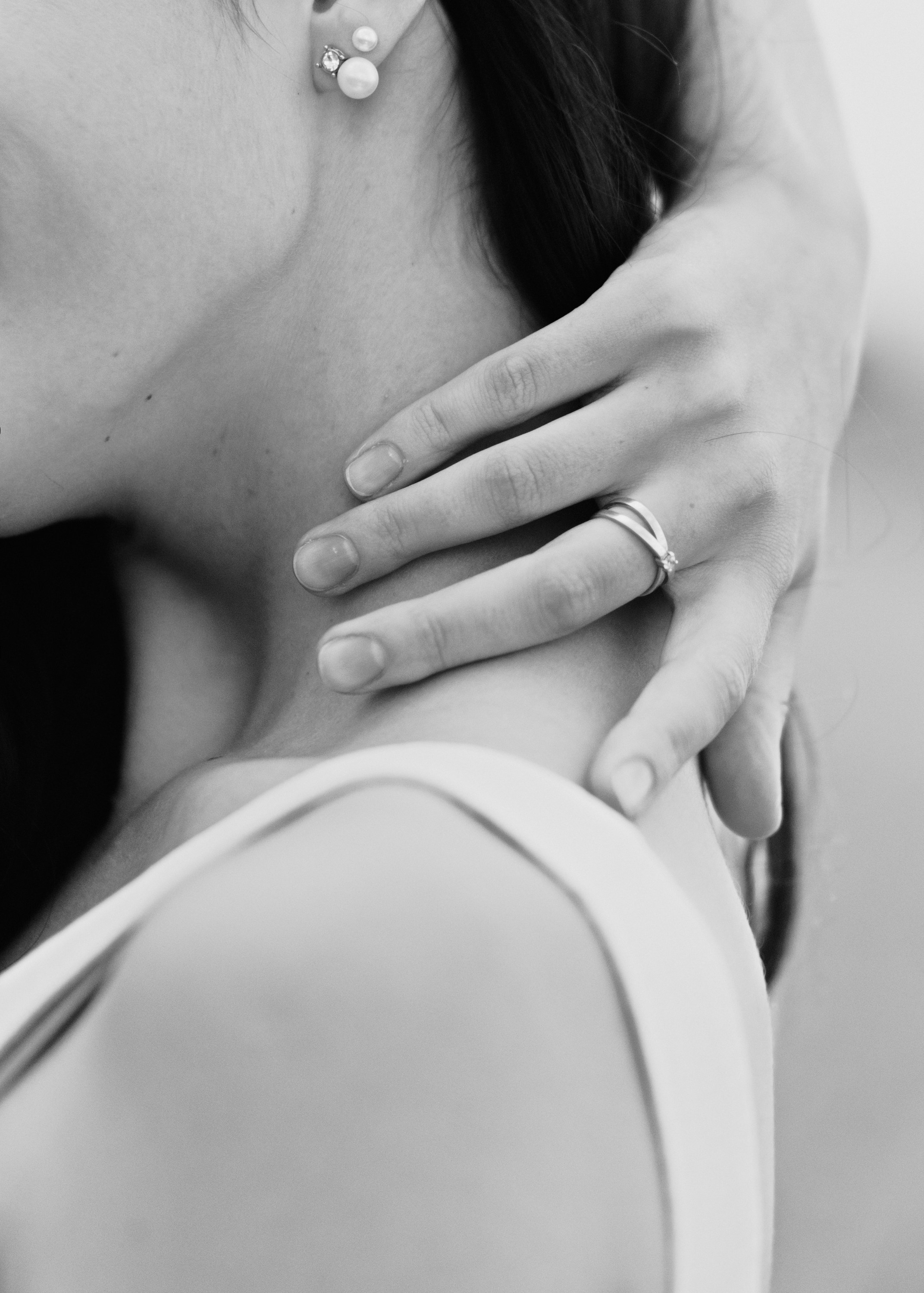 Katya | tenderness in the field. Kaja | fotograf psów we Wrocławiu