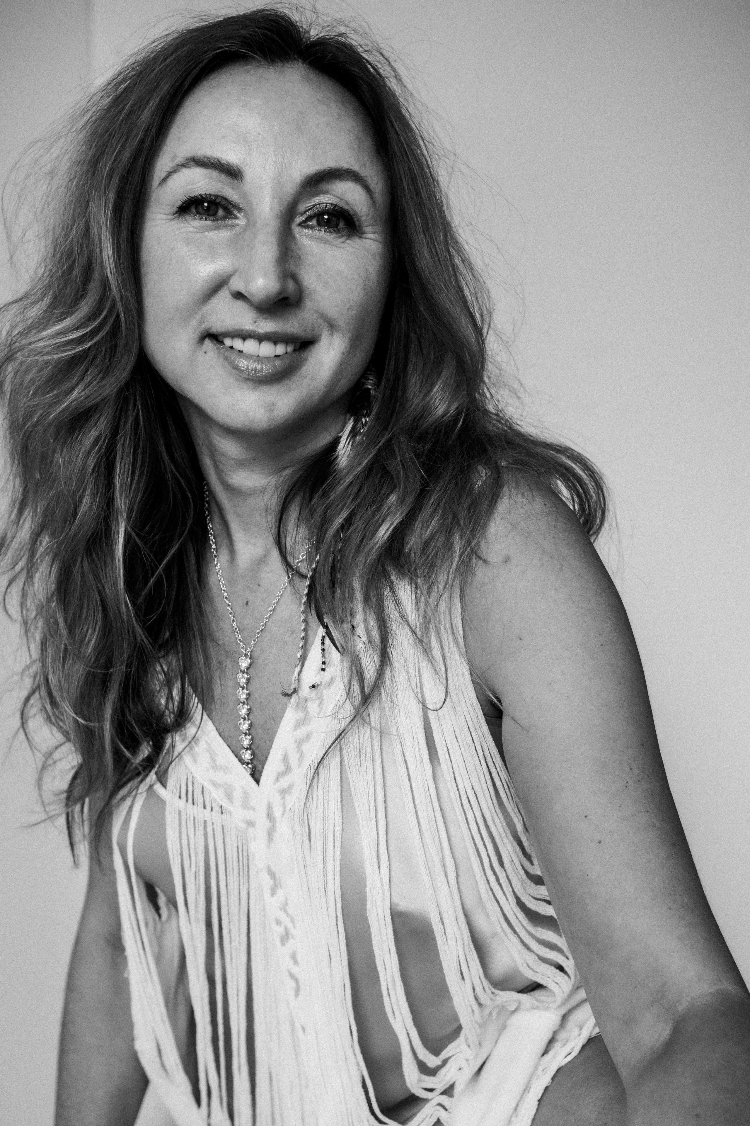 K. Rawnoir- Portrait photography by Daria Paliy.Timeless black&white portraits of women in NYC area