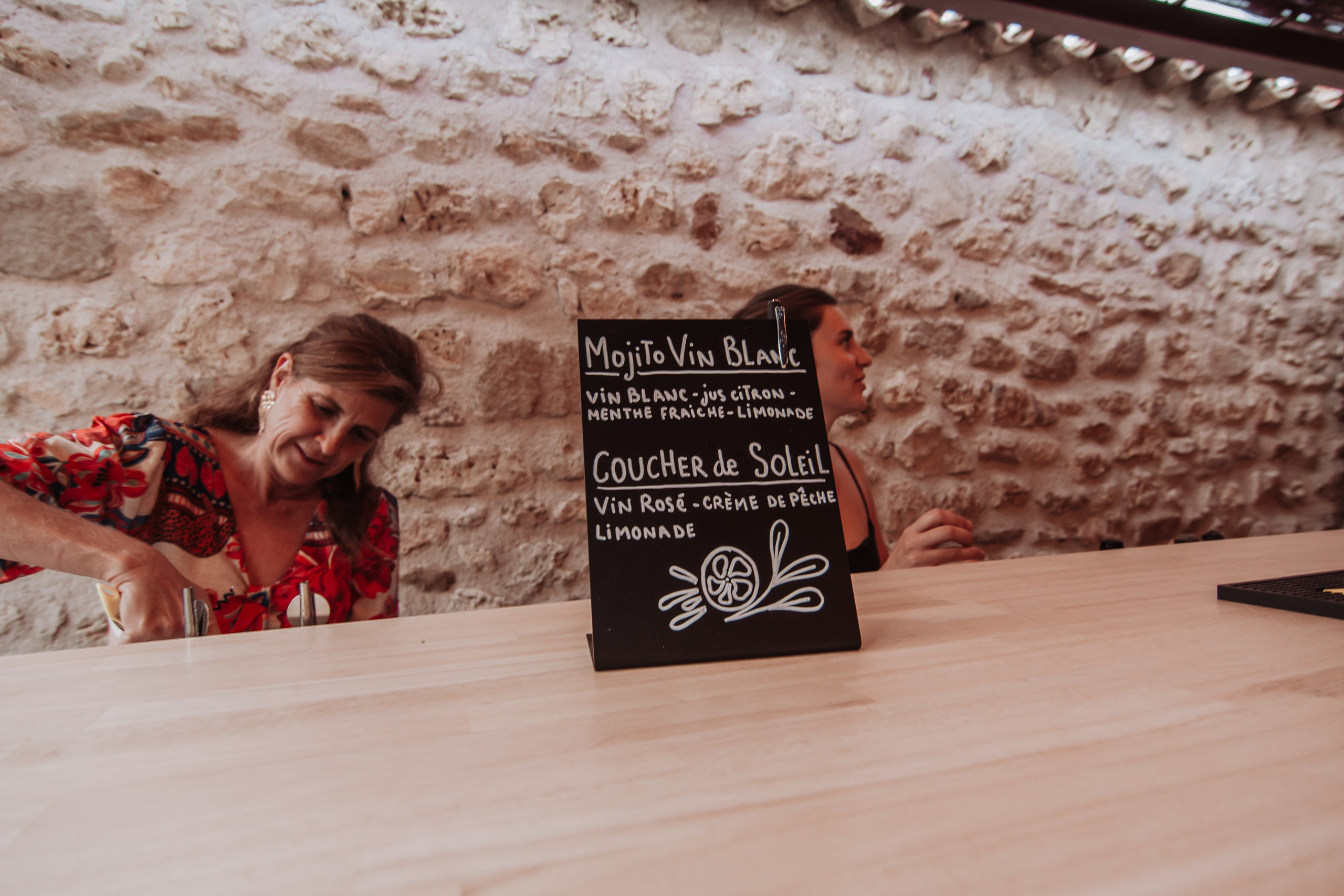 Reportage de fête au Château Prat de Cest. Professional Photographer in France | Poitiers, Tours & Châtellerault | Portrait, Family, Corporate & Wedding Photography